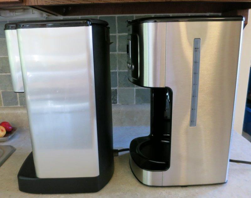 Cuisinart 14-Cup Coffee Maker, Programmable PerfecTemp Glass Carafe Coffee Machine with 1-4 Cup Setting, Brew Strength Control and Pause, Stainless Steel, DCC-3200BKSNAS, Black customer photo 1