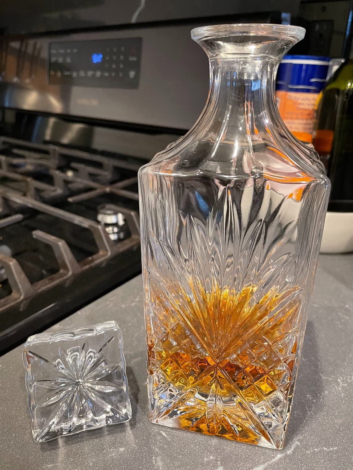Crystal Whiskey Decanter, Lead-Free Barware Gift for Men, Scotch Bourbon Liquor, Irish Cut, 750ml customer photo 1