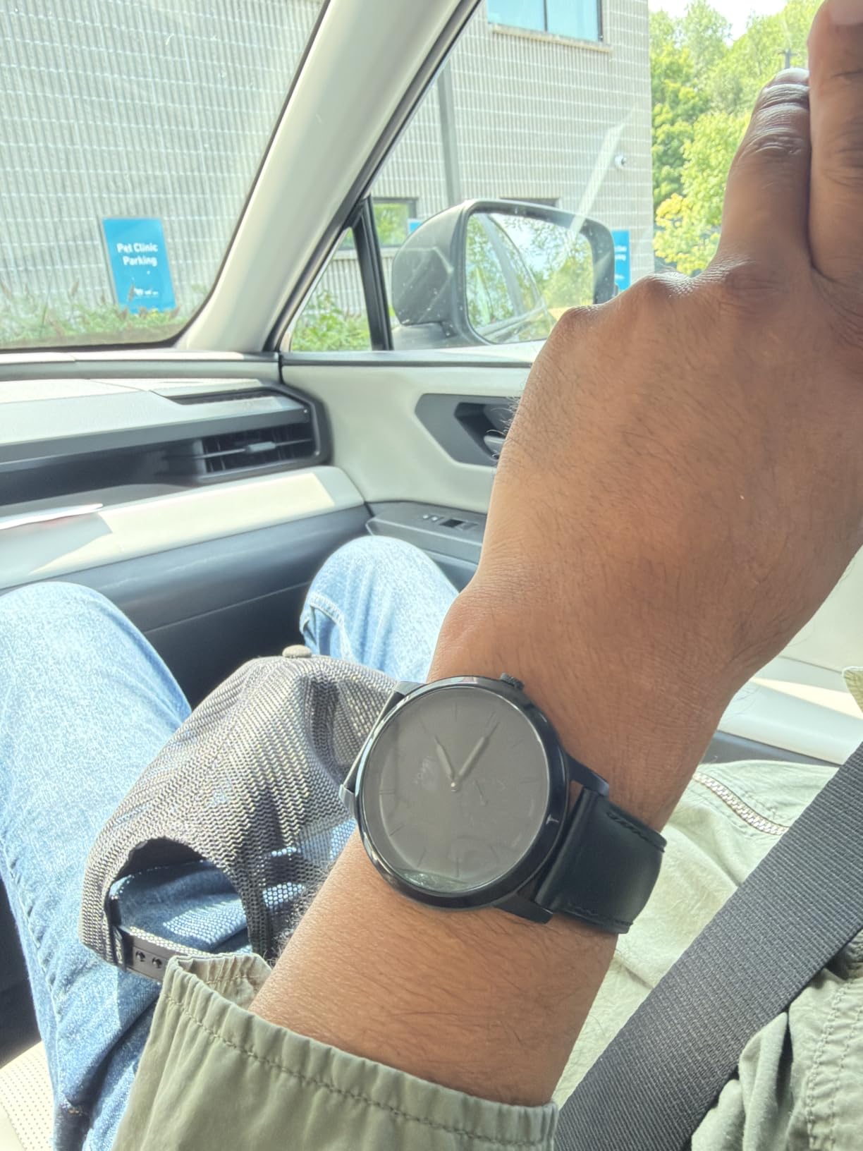 Fossil Men's Minimalist Quartz Stainless Steel Three-Hand Watch for Men customer photo 1