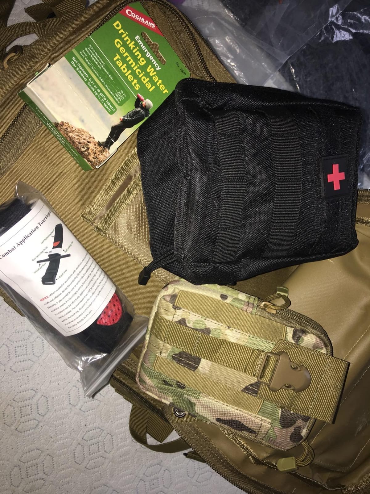 EVERLIT Complete 72 Hours Earthquake Bug Out Bag Emergency Survival Kit for Family. Be Prepared for Hurricanes, Floods, Tsunami, Other Disasters customer photo 1
