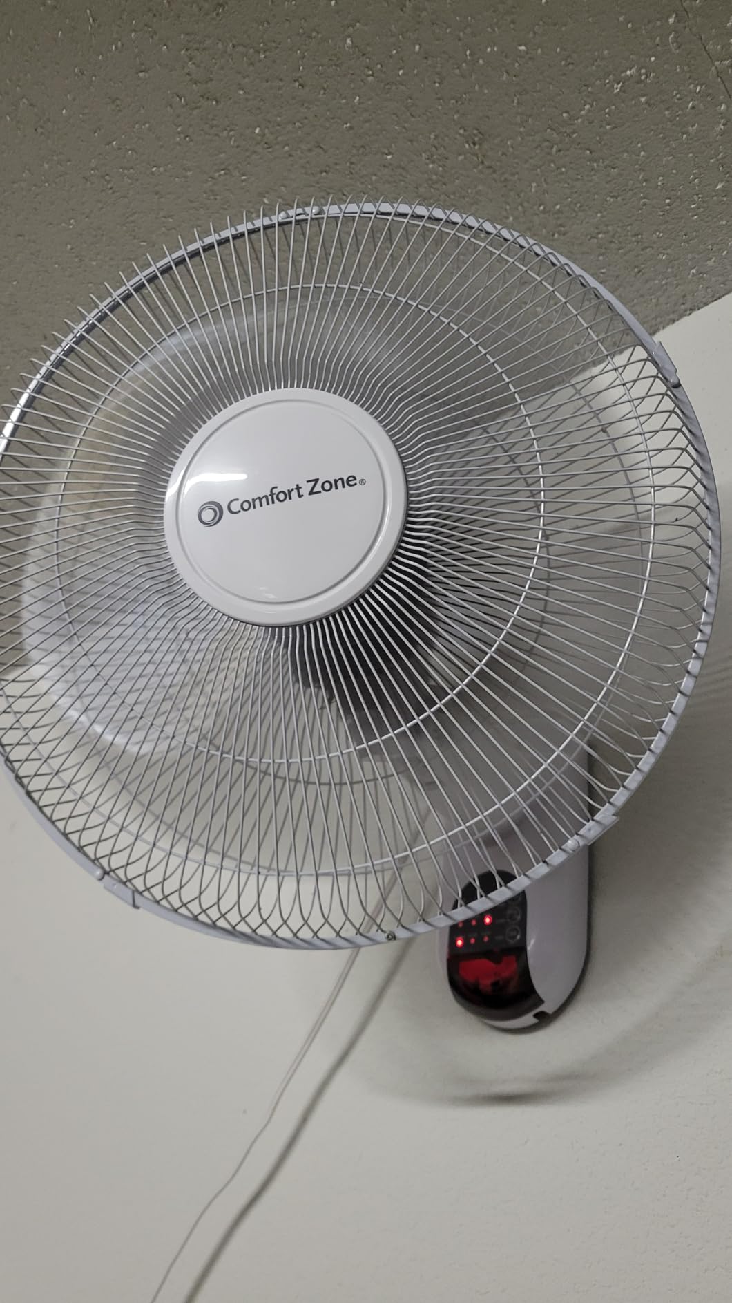 Comfort Zone Oscillating Wall Mount Fan with Remote Control, Timer, Auto Shut Off, Adjustable Tilt, Quiet, 16 inch, 3 Speed, Ideal for Home, Bedroom, Gym & Office, Airflow 14.07 ft/sec, CZ16WR customer photo 1