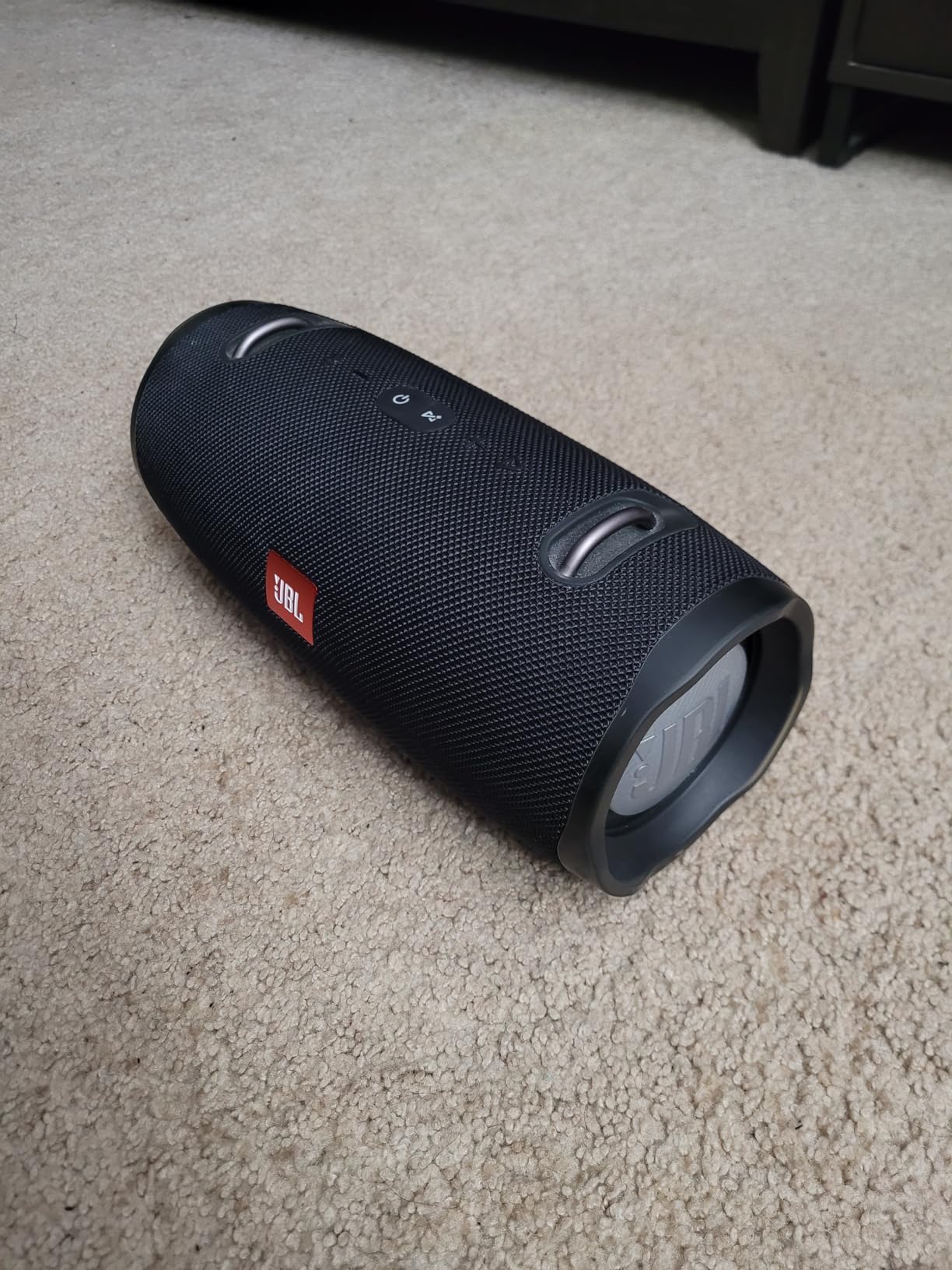 JBL Xtreme 2, Waterproof Portable Bluetooth Speaker, Black | Wireless Bluetooth Streaming, Up to 15 hours of playtime, IPX7 waterproof, JBL Connect, Durable fabric and rugged material customer photo 2