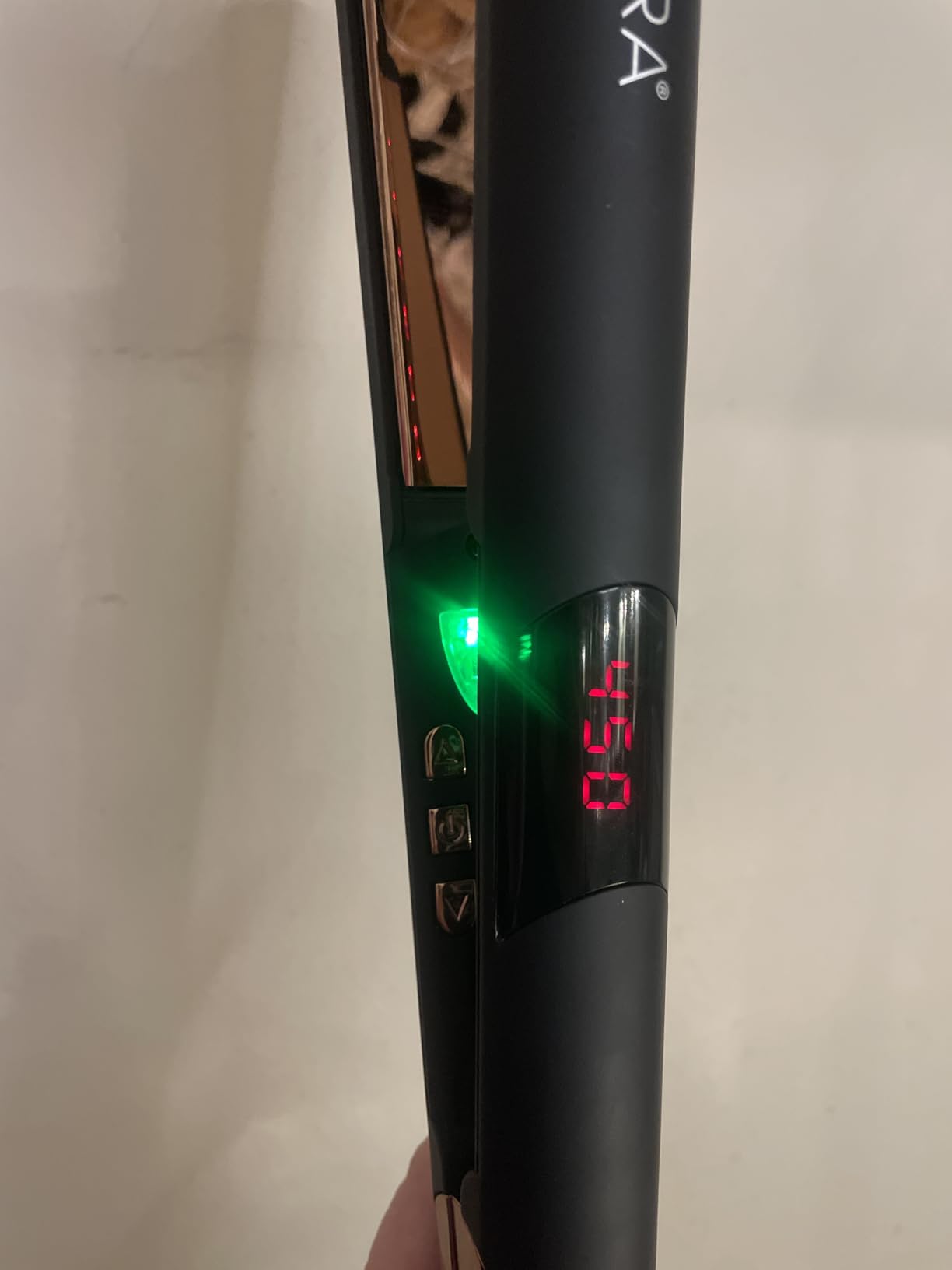 Sutra Professional IR2 Flat Iron - Ionic Infrared Hair Straightener with Adjustable Temperature, Auto Shut-Off & Swivel Cord - Straight Iron for Straightening Hair - Rose Gold Titanium Plate customer photo 1