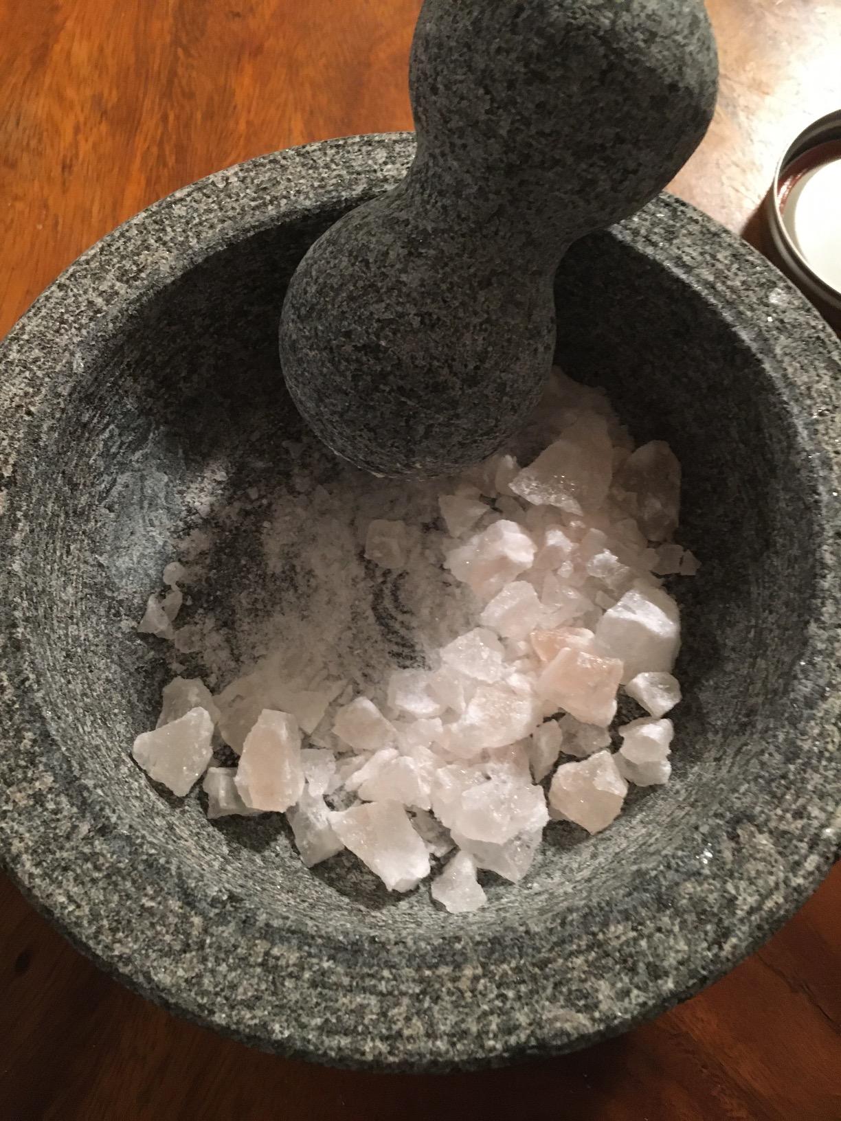 Umien Granite Mortar and Pestle Set 8-Inch (3.5-Cup), Molcajete, Grey | 100% Granite, Avocado Tool Included, for Guacamole, Spices, Herbs & Pesto customer photo 1