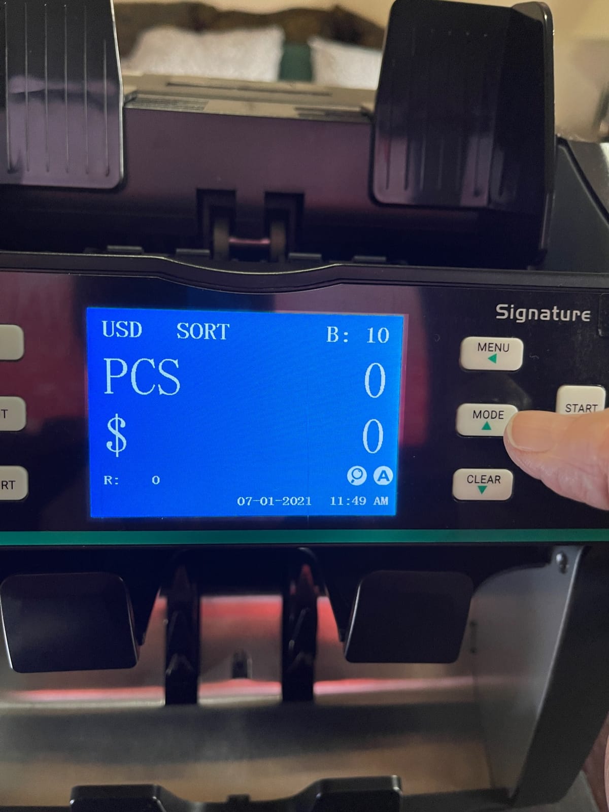 KOLIBRI Money Counter Machine I LCD Display I Bank Grade I Advanced 2CIS/UV/MG/IR/MT/DD/HLF/SN IRT Detection I Mixed Denomination I Multi-Currency I Reject Pocket I 3-Years Warranty I Signature customer photo 1