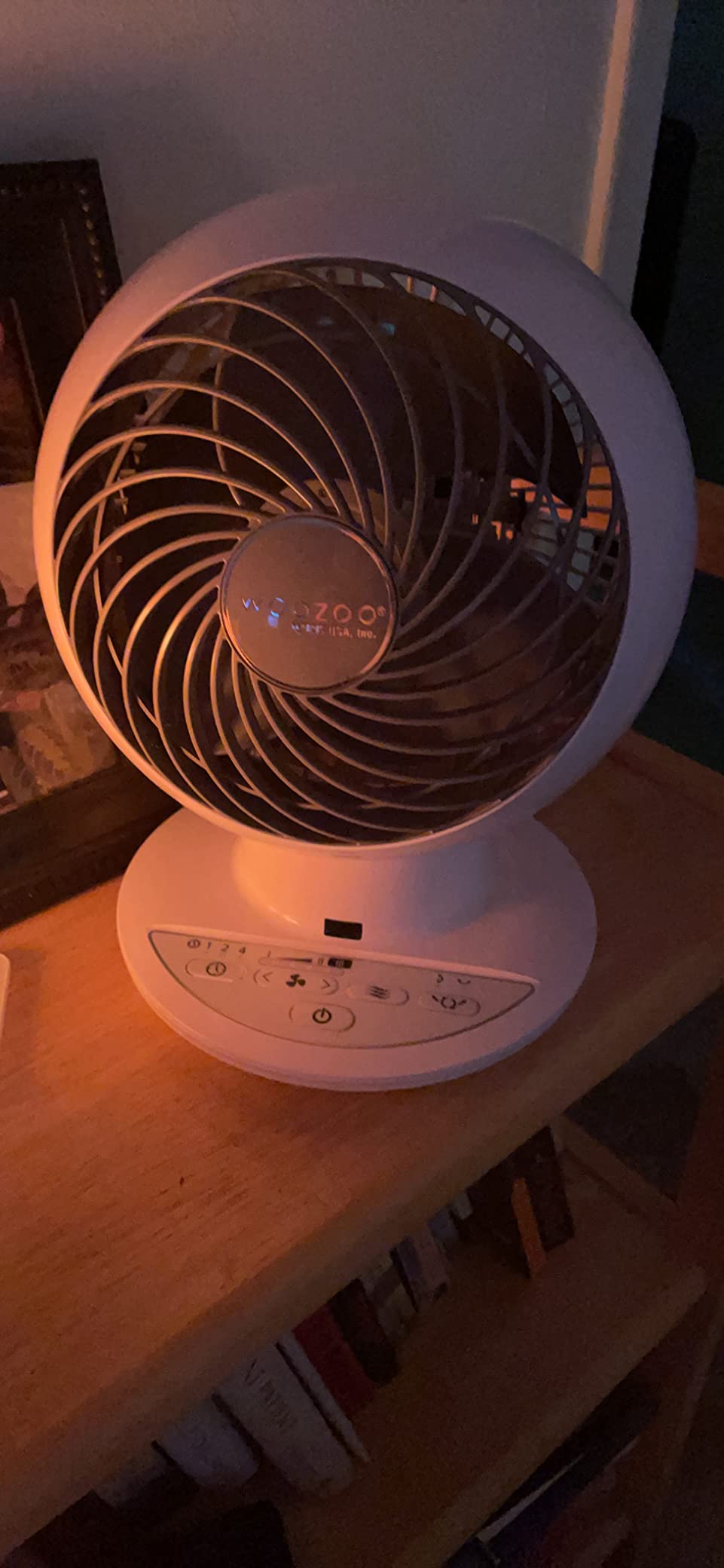 IRIS USA WOOZOO Air Circulator Fan with Remote, Oscillating, 5 Speeds, 82ft Max Air Distance, Adjustable Tilt, Quiet Motor, Small Fan for Bedroom, Office, Dorm, White customer photo 1