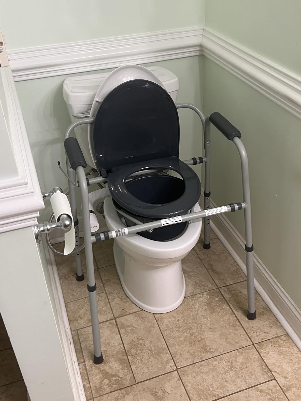 Medline 3-in-1 Steel Adjustable Bedside Commode w/ Microban Protection, Portable Bedside Toilet, 350 lb. Weight Capacity, Removable 7.5 QT. Bucket, Toilet Chair For Elderly, Tool-Free Assembly, Gray customer photo 1