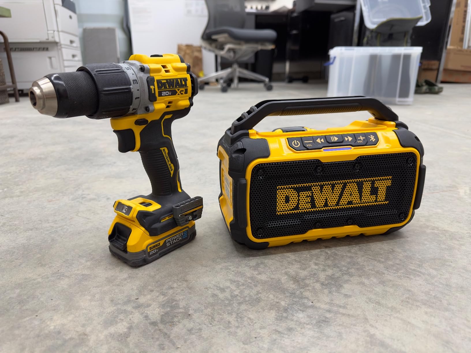 DEWALT 20V MAX Bluetooth Speaker, 100 ft Range, Durable for Jobsites, Phone Holder Included, Lasts 8-10 Hours with Single Charge (DCR010), Black Yellow customer photo 1