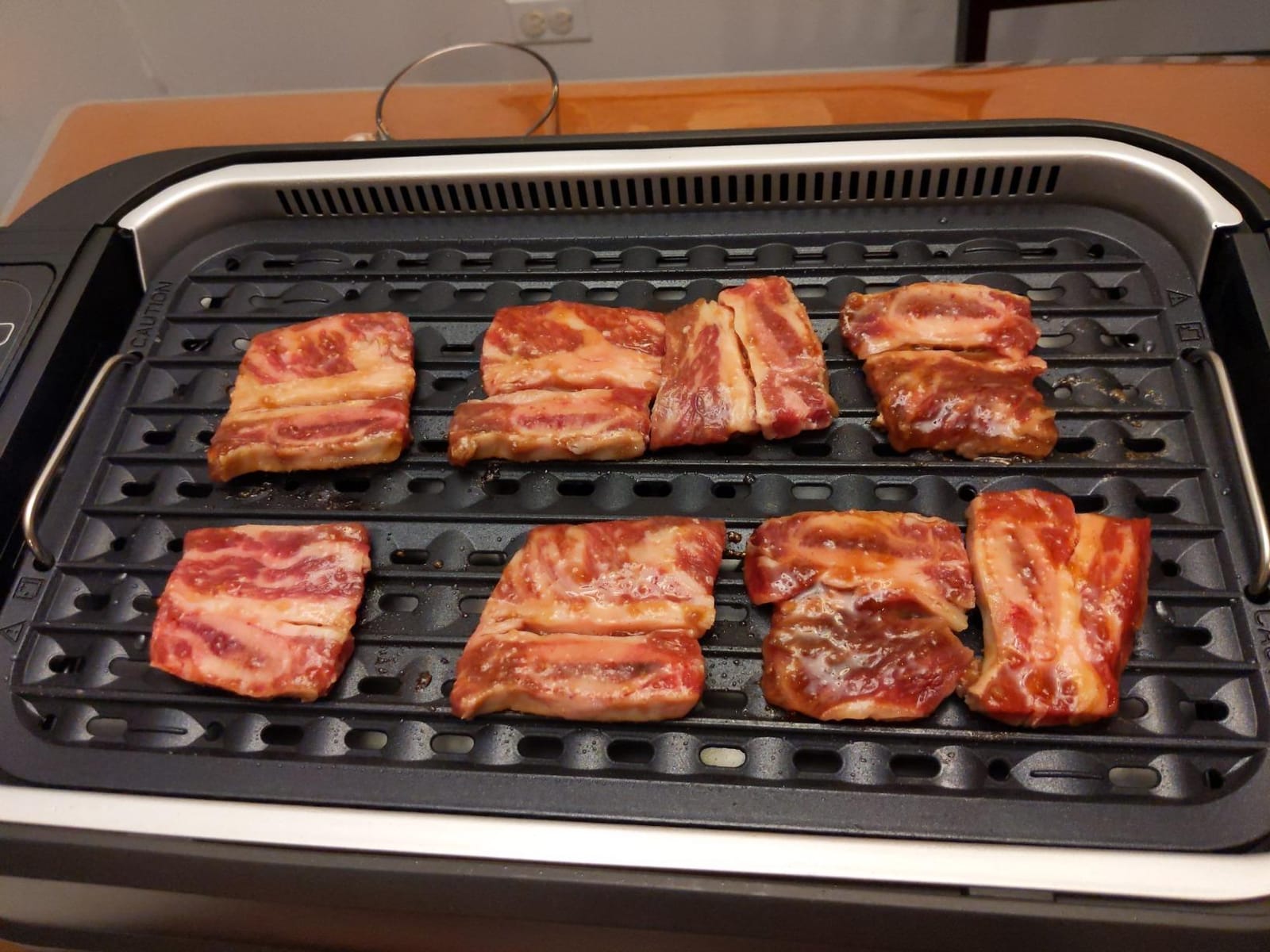 Indoor Smokeless Grill, Techwood 1500W Electric Indoor Grill with Tempered Glass Lid, Turbo Smoke Extractor Technology customer photo 2