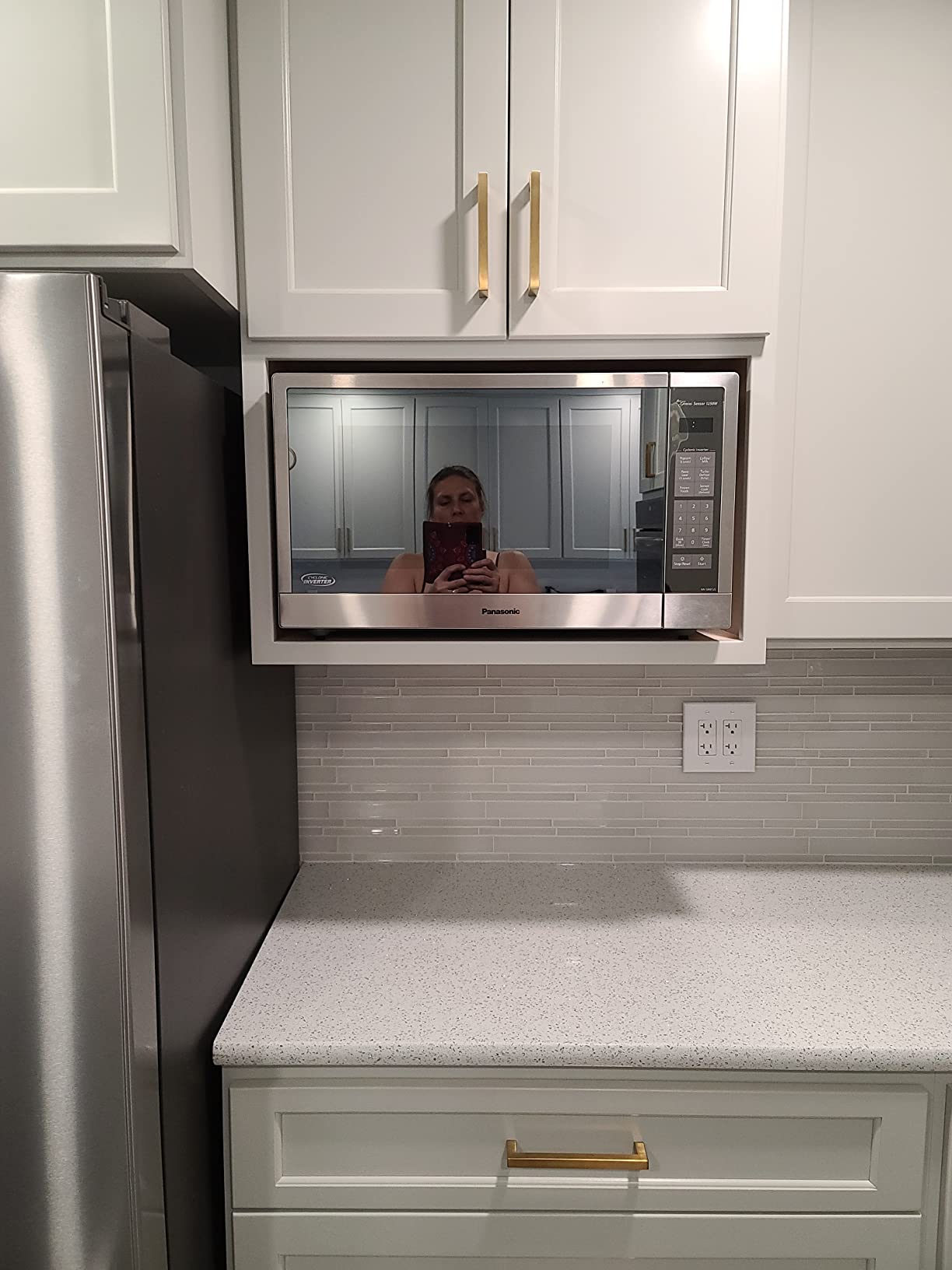 Panasonic Microwave Oven, Stainless Steel Countertop/Built-In Cyclonic Wave with Inverter Technology and Genius Sensor, 2.2 Cu. Ft, 1250W, NN-SN97JS (Silver) customer photo 1