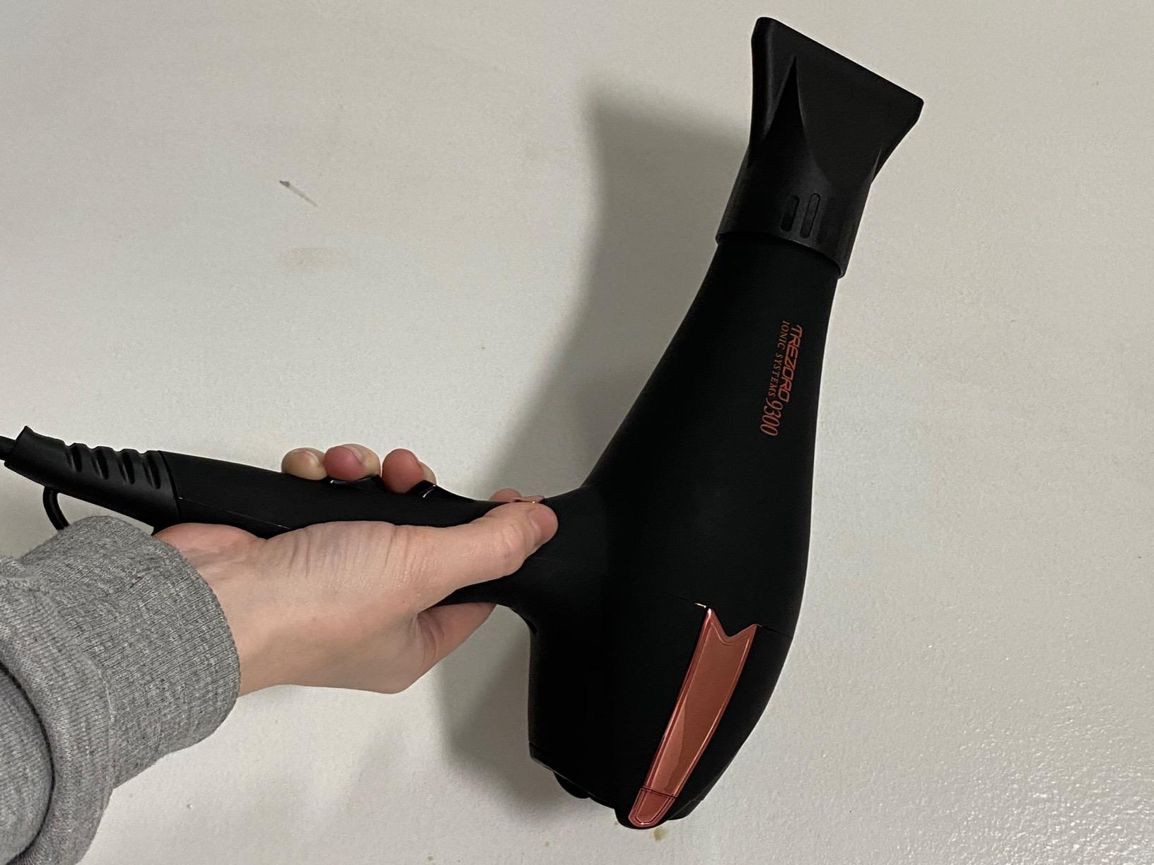 TREZORO Professional Hair Dryer, Ionic Ceramic Tourmaline Technology, 2000W Fast Quiet Drying, with Narrow & Wide Concentrator Nozzles, 3 Heat & 2 Speed Settings, Cool Shot Button, Black customer photo 1