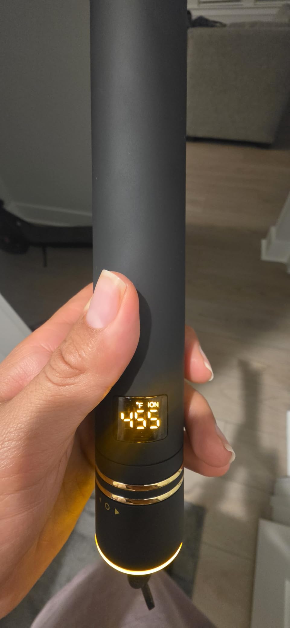 HOT TOOLS Pro Artist Black Gold Ionic 1 Inch Flat Iron - Use as Straightener for Sleek Straight Hair or Use Rounded Edges for Shiny Curls and Waves, Stylist-Preferred Styles customer photo 1