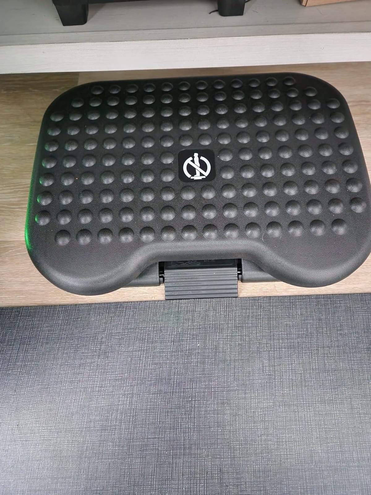 HUANUO Adjustable Desk Footrest, Foot Rest for Under Desk at Work with Massage, Adjustable Foot Stool with 3 Height Position & 30 Degree Tilt Angle Adjustment for Home, Office customer photo 2