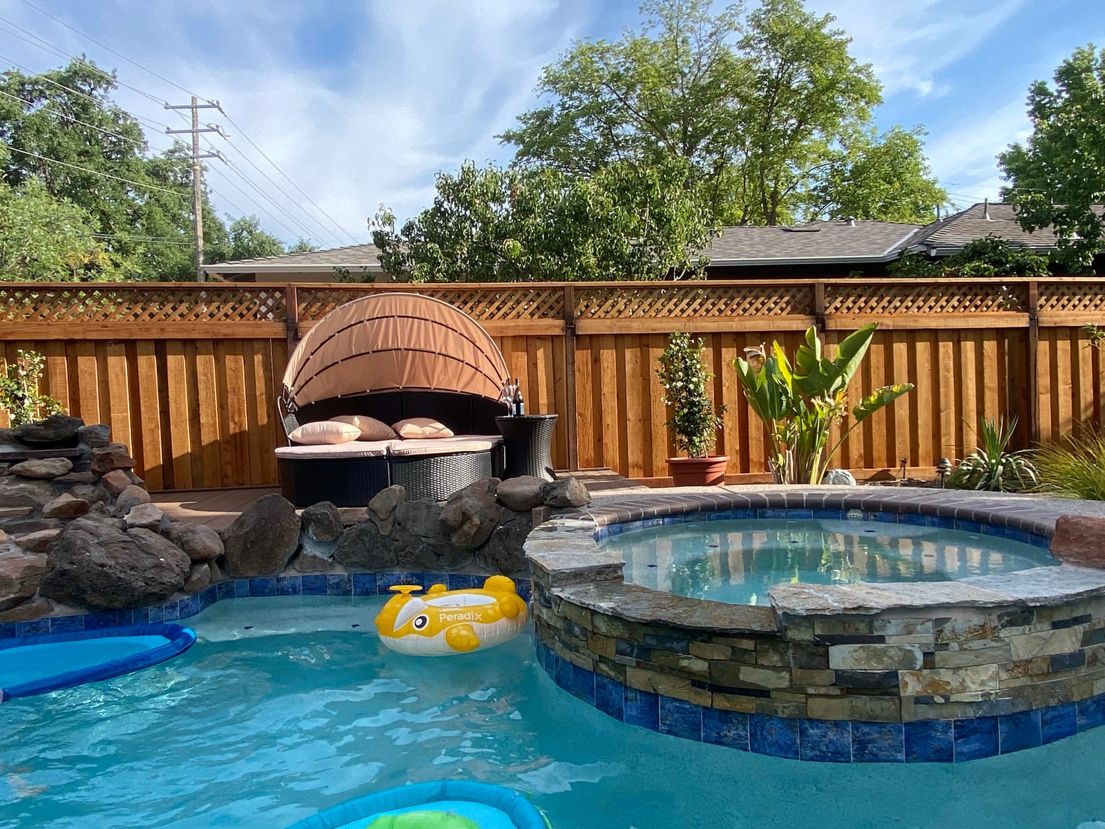 Devoko Patio Furniture Outdoor Round Daybed with Retractable Canopy Wicker Rattan Separated Seating Sectional Sofa for Patio Lawn Garden Backyard Porch customer photo 1