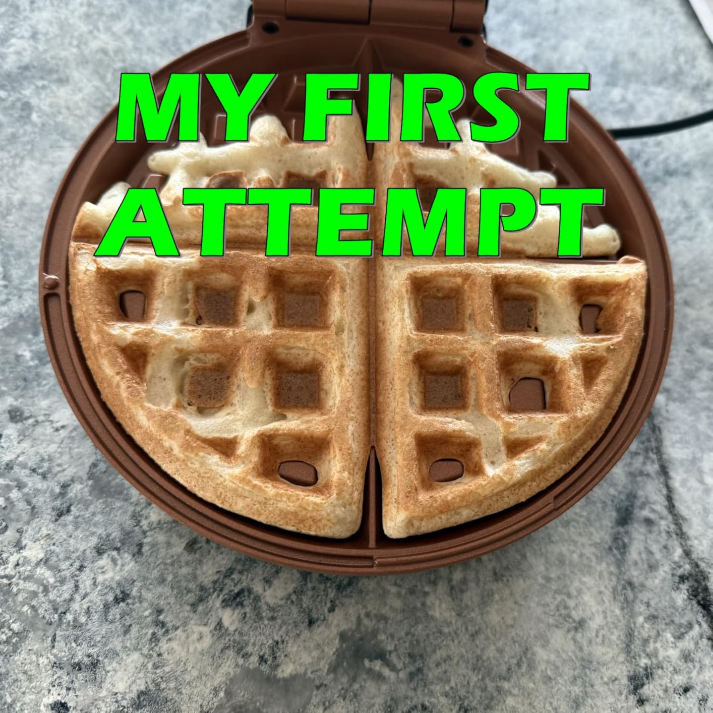 Hamilton Beach Belgian Waffle Maker with PFAS-Free Non-Stick Ceramic-Coated Plates (26081) customer photo 2