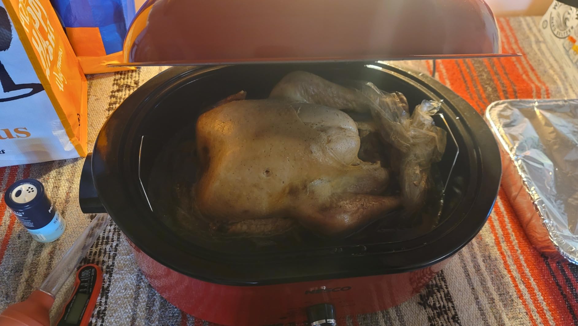 NESCO MWR18-14 Electric Roaster Oven for Family-Size Meals, White 18-Quart Countertop Roaster with Adjustable Temperature Control customer photo 1