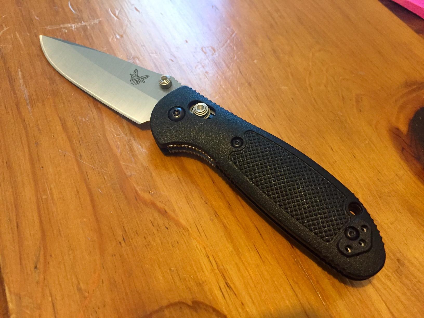 Benchmade Mini Griptilian Knife Drop-Point Blade EDC Manual Finish 556 Handle customer photo 2