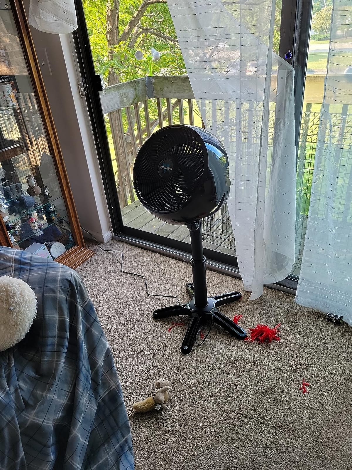Vornado 7803 Large Pedestal Whole Room Air Circulator, Fan with Adjustable Height, 33-40 in, 3 Speed Settings, Removable Grill for Cleaning, Black Standing Floor Fan for Bedroom customer photo 1