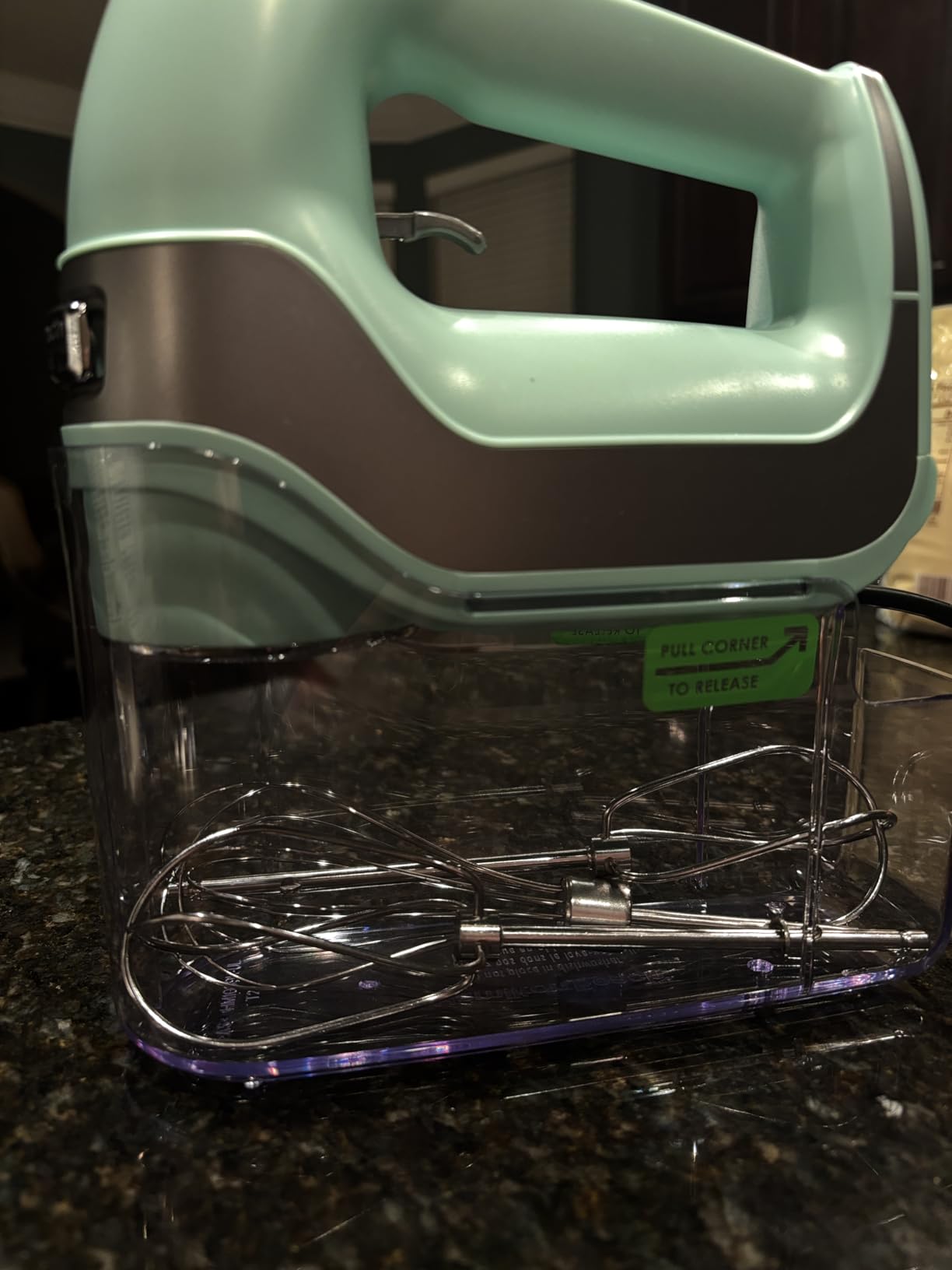 Hamilton Beach Professional 5-Speed Electric Hand Mixer with Snap-On Storage Case, QuickBurst, Stainless Steel Twisted Wire Beaters and Whisk, Mint (62658) | High-Performance DC Motor | Slow Start | Snap-On Storage Case | Stainless Steel Beaters & Whisk | Mint | 62658 customer photo 1