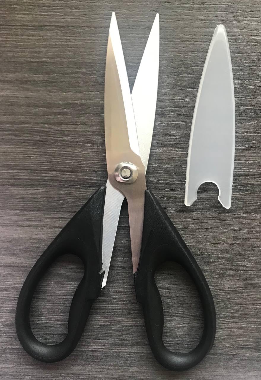 KitchenAid All Purpose Kitchen Shears with Protective Sheath Durable Stainless Steel Scissors, Dishwasher Safe, Soft Grip Comfort Handle, 8.72 Inch, Black customer photo 2