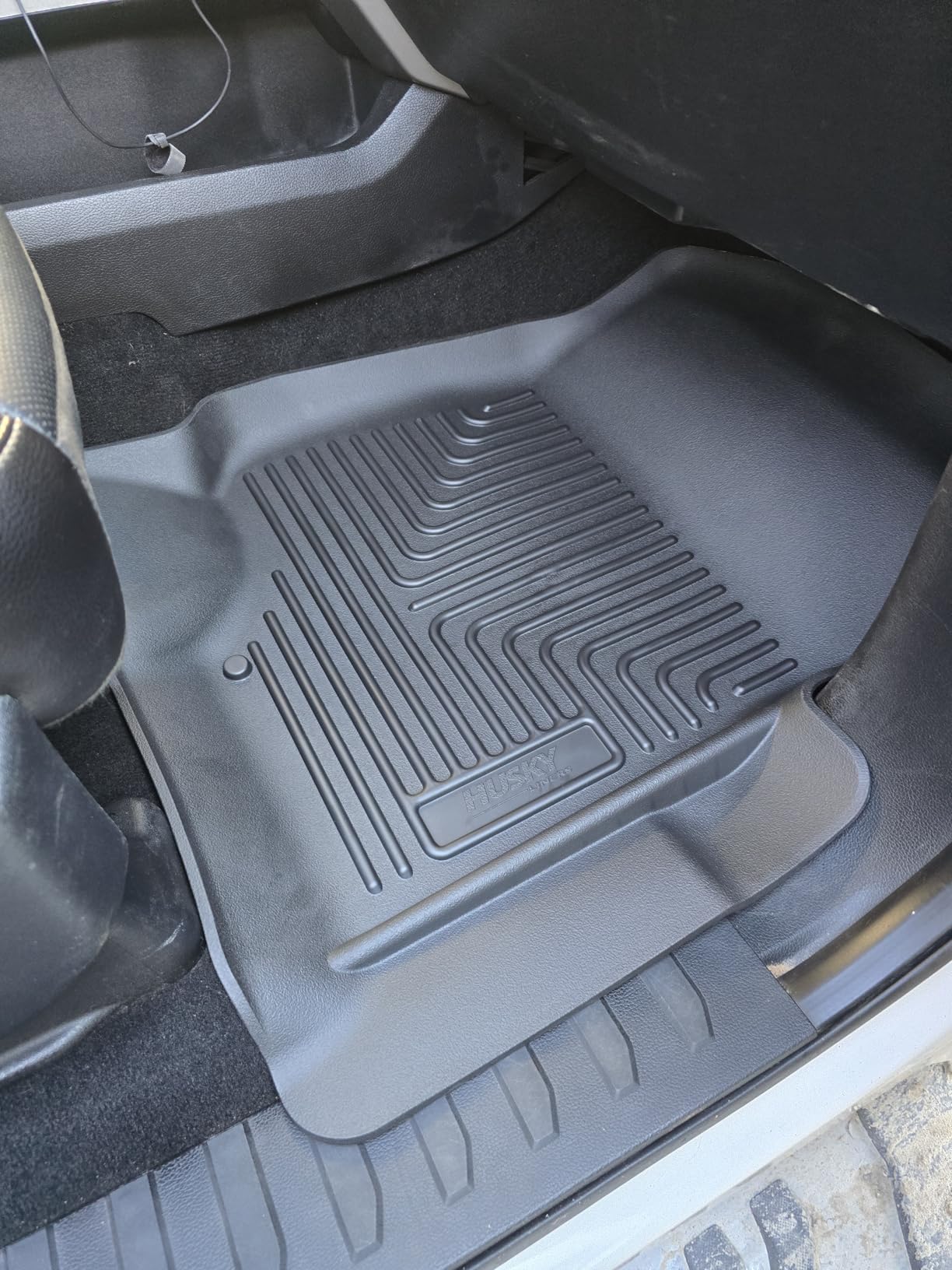 Husky Liners Weatherbeater Floor Mats | Fits 2015-2026 Ford F-150, 2022-2026 Lightning, SuperCrew (Crew Cab) w/Carpet & w/Out Fold Flat Storage | Front & 2nd Row, 3-pc Black - 94041 customer photo 2