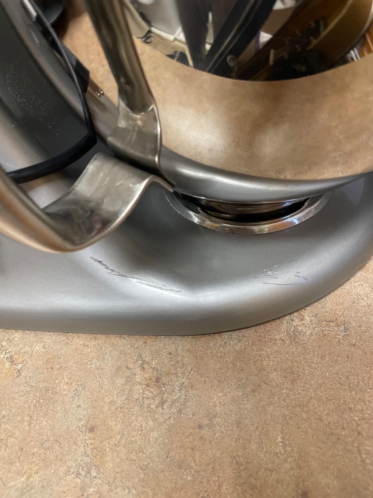KitchenAid Value Bundle Artisan Series 5 Quart Tilt-Head Stand Mixer with Included Flex Edge Beater, KSM150FECU, Contour Silver customer photo 1