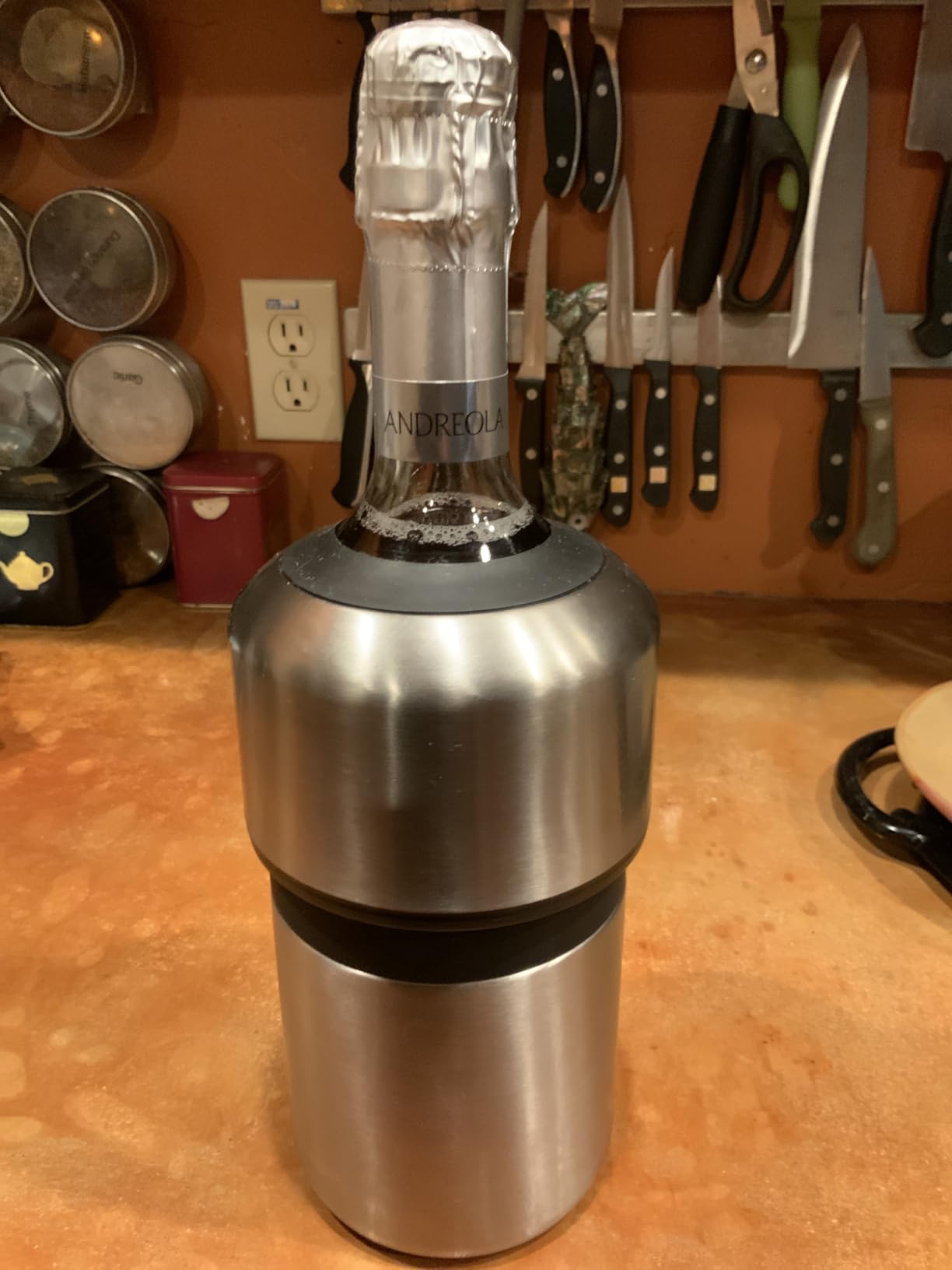 Huski Wine Chiller | Award Winning Iceless Design | Keeps Wine Cold up to 6 Hours | Fits Some Champagne Bottles (Stainless) customer photo 2