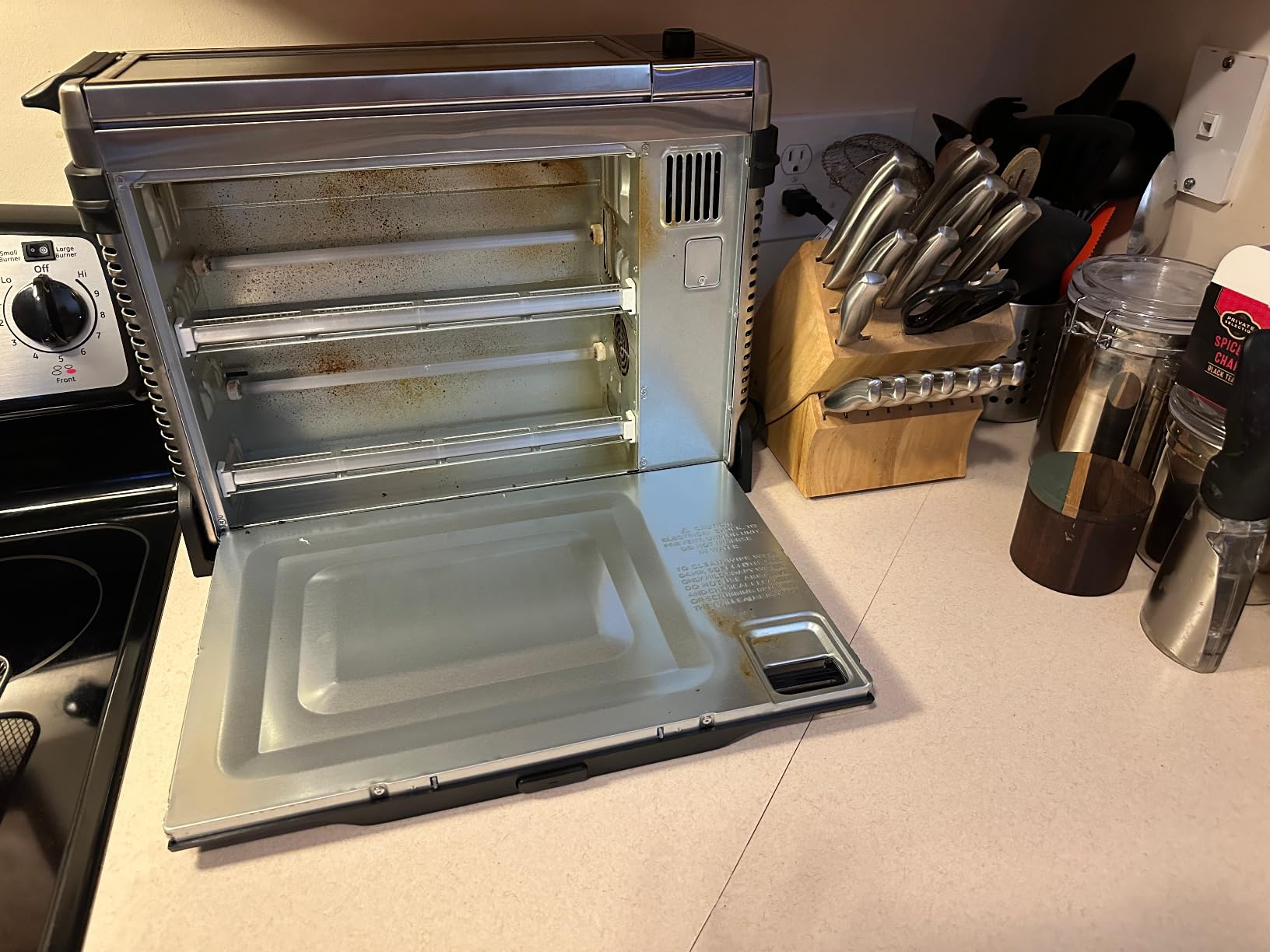 Ninja Digital Air Fry Countertop Oven, 8-in-1, XL, Silver, SP101 | Air fry, air roast, broil, bake, toast, bagel, dehydrate, keep warm, 1800W, Flip up & away customer photo 2
