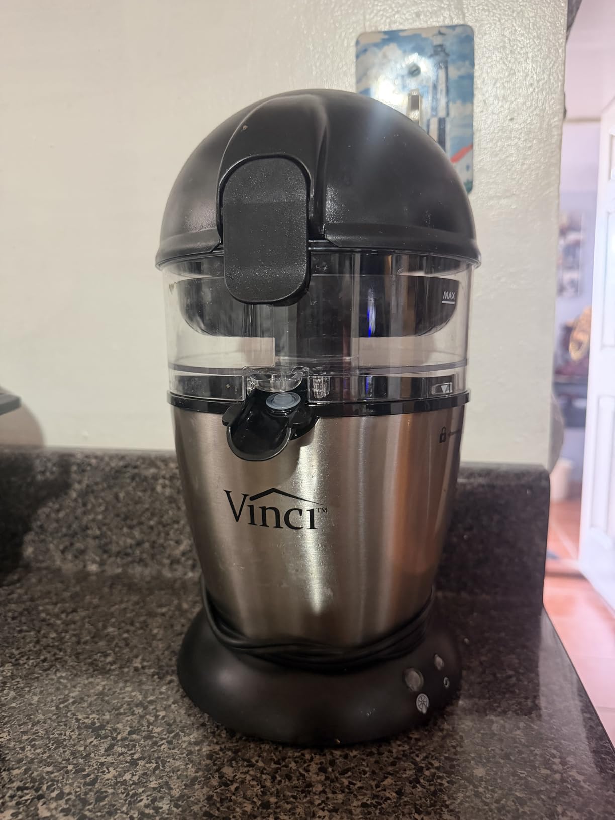 Vinci Electric Juicer, Hands Free Automatic Compact Citrus Press Machine | Pressure-Sensitive Extraction, Fine/Coarse Pulp Filters, 12 oz Bowl, Locking Spout customer photo 1