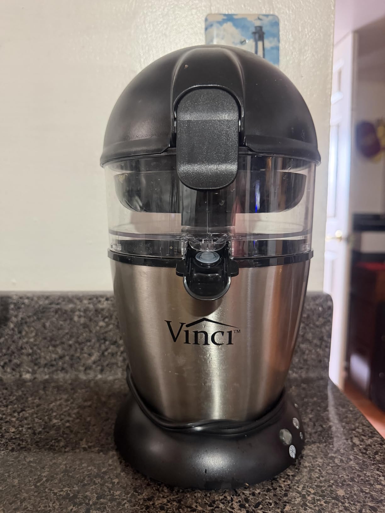 Vinci Electric Juicer, Hands Free Automatic Compact Citrus Press Machine | Pressure-Sensitive Extraction, Fine/Coarse Pulp Filters, 12 oz Bowl, Locking Spout customer photo 2