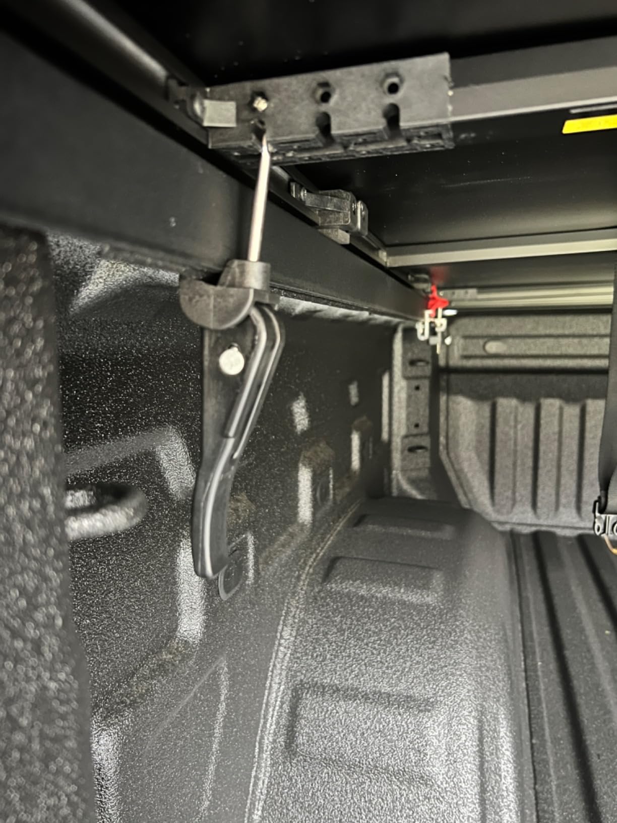 Tyger Auto T3 Soft Tri-fold Truck Bed Tonneau Cover Compatible with 2019-2026 Chevy Silverado GMC Sierra 1500 | 5'10