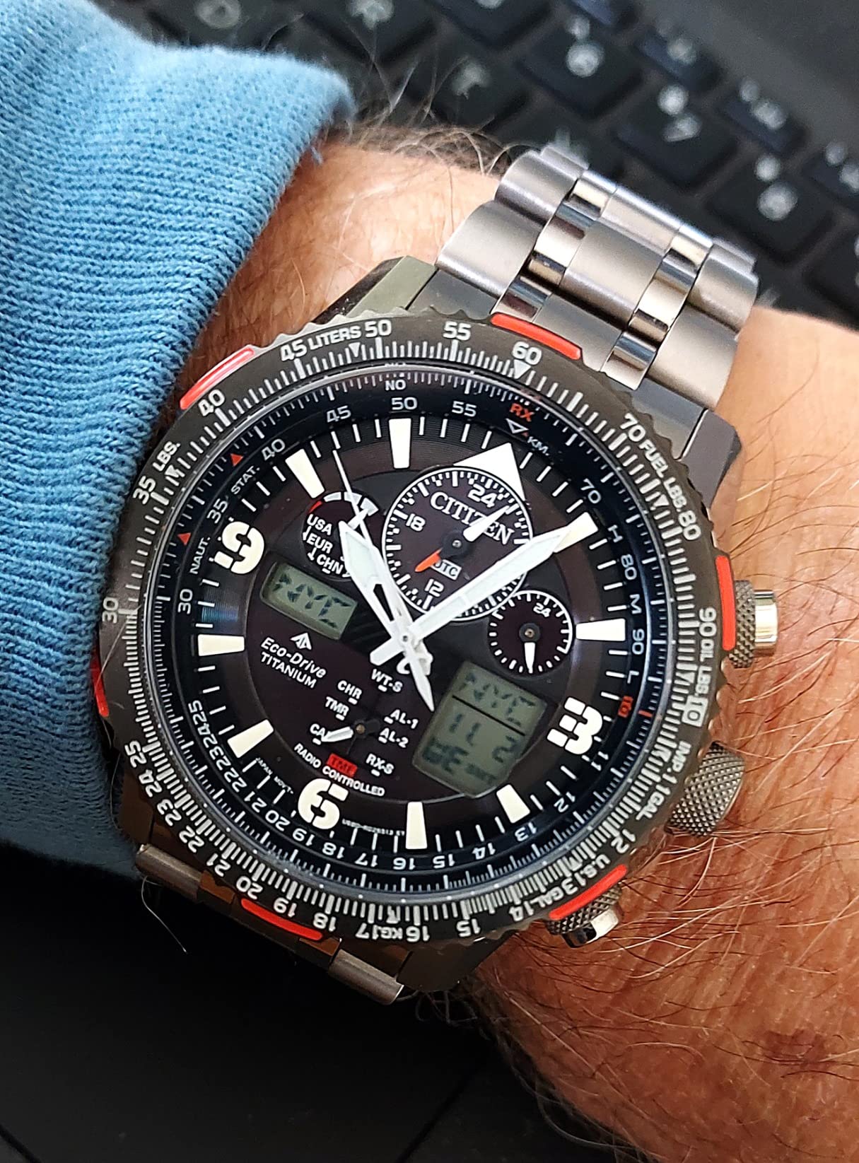 Citizen Men's Promaster Air Skyhawk Eco-Drive Pilot Watch customer photo 1
