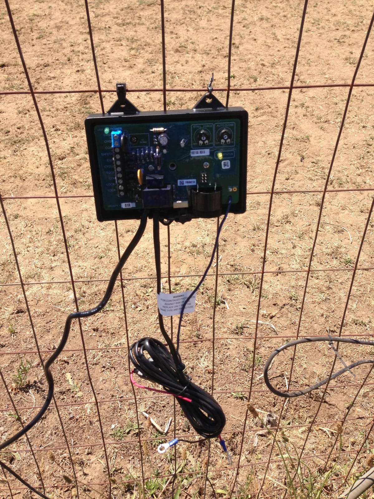 Mighty Mule MM271 Automatic Gate Opener, Solar Ready, Comes with Gate Opener Remote and More-Up to 12ft Long or 300lb, Black, 1 Gate Opener Kit customer photo 2