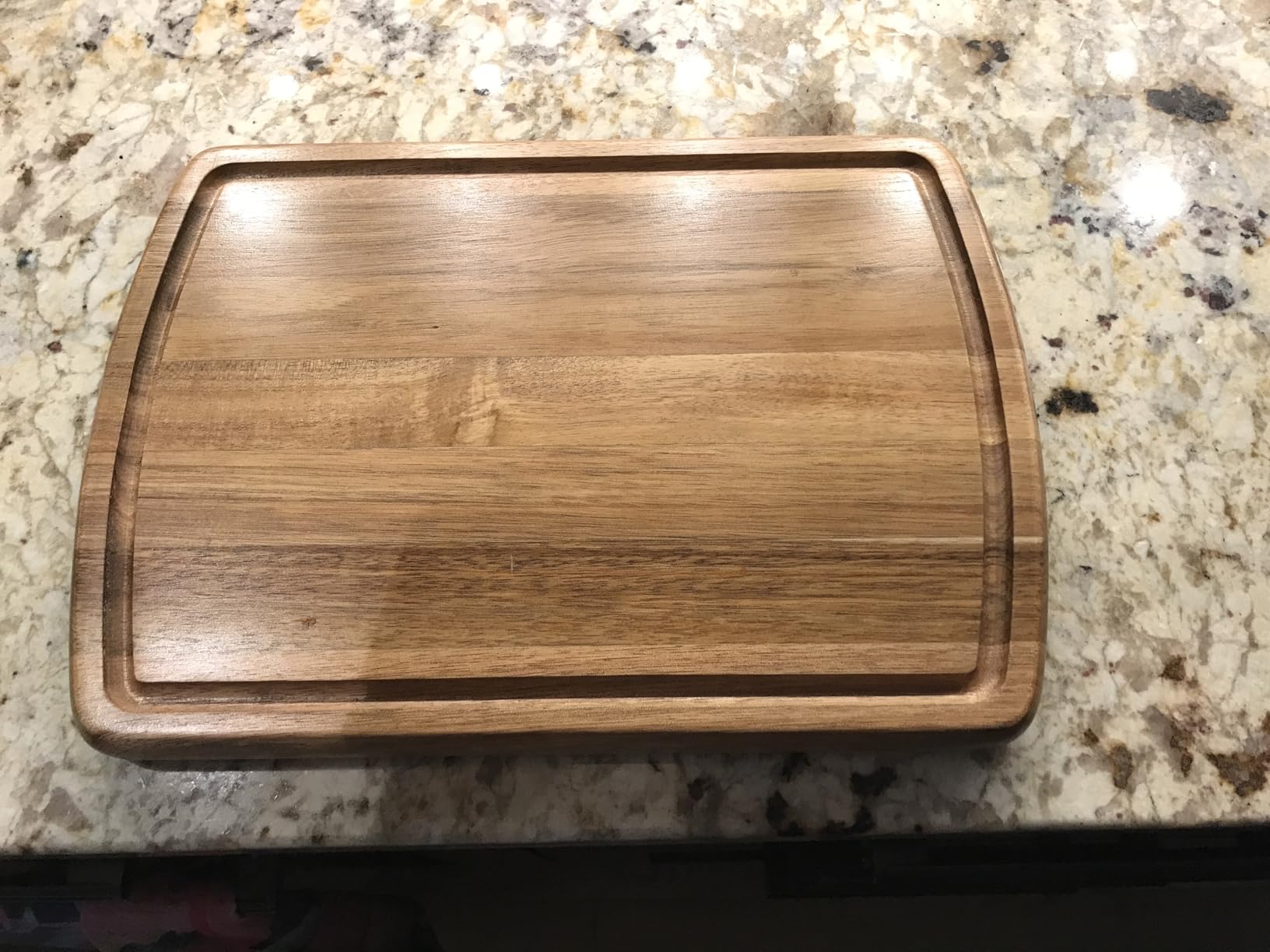 Sonder Los Angeles Laurel Teak Wood Cutting Board, Large 18x14x1.25 in | Non-toxic, Edge Grain, Juice Groove, Reversible, Built-in Handles, Gift Box Included, 7.5 lbs customer photo 2