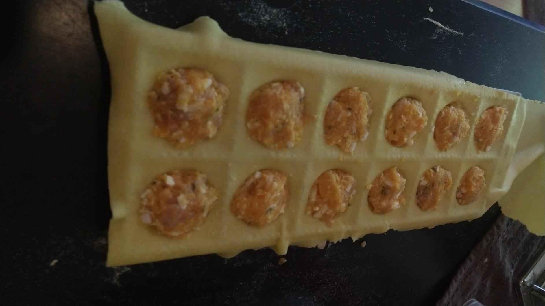 MARCATO Made in Italy 24 Round Agnolotti Ravioli Mold customer photo 2