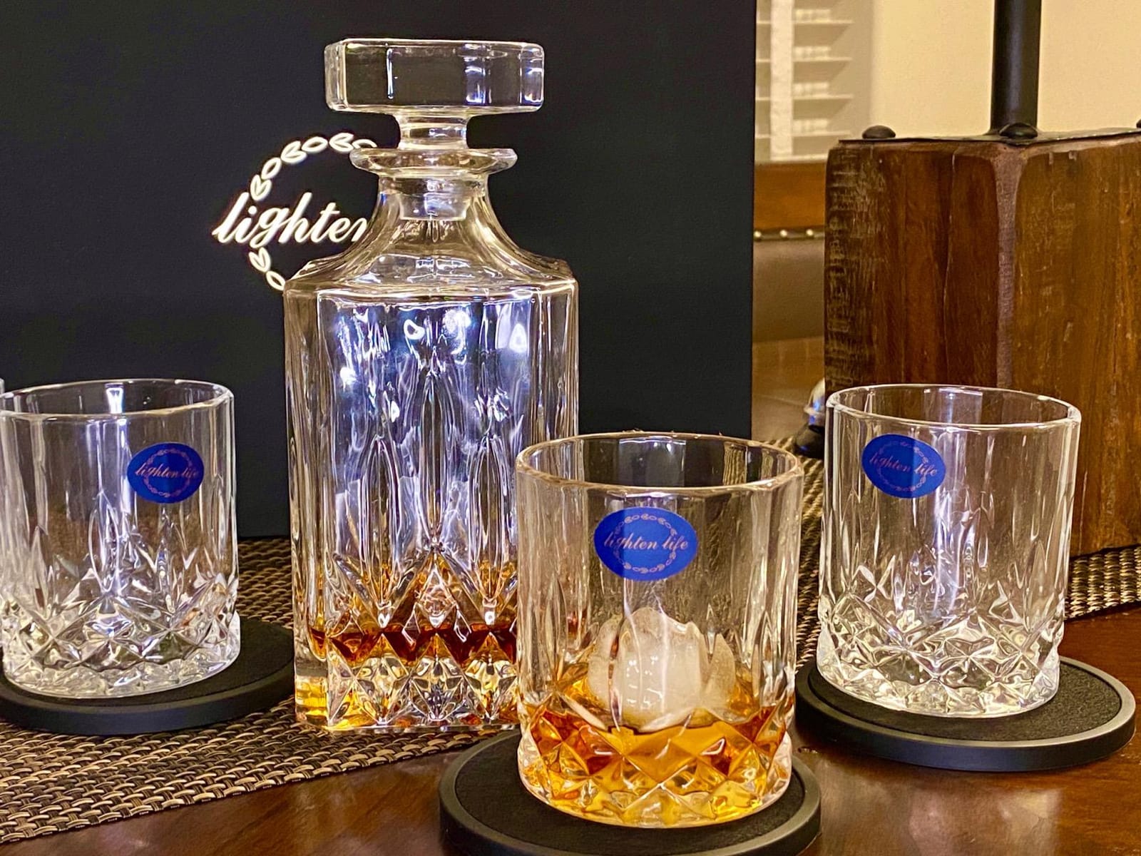 LIGHTEN LIFE Whiskey Decanter Set for Men - Whiskey Decanter with 4 Whiskey Glasses in Gift Box, Non-Lead Glass for Bourbon and Liquor - Perfect for Dad, Husband, Retirement, Whiskey Lovers customer photo 1