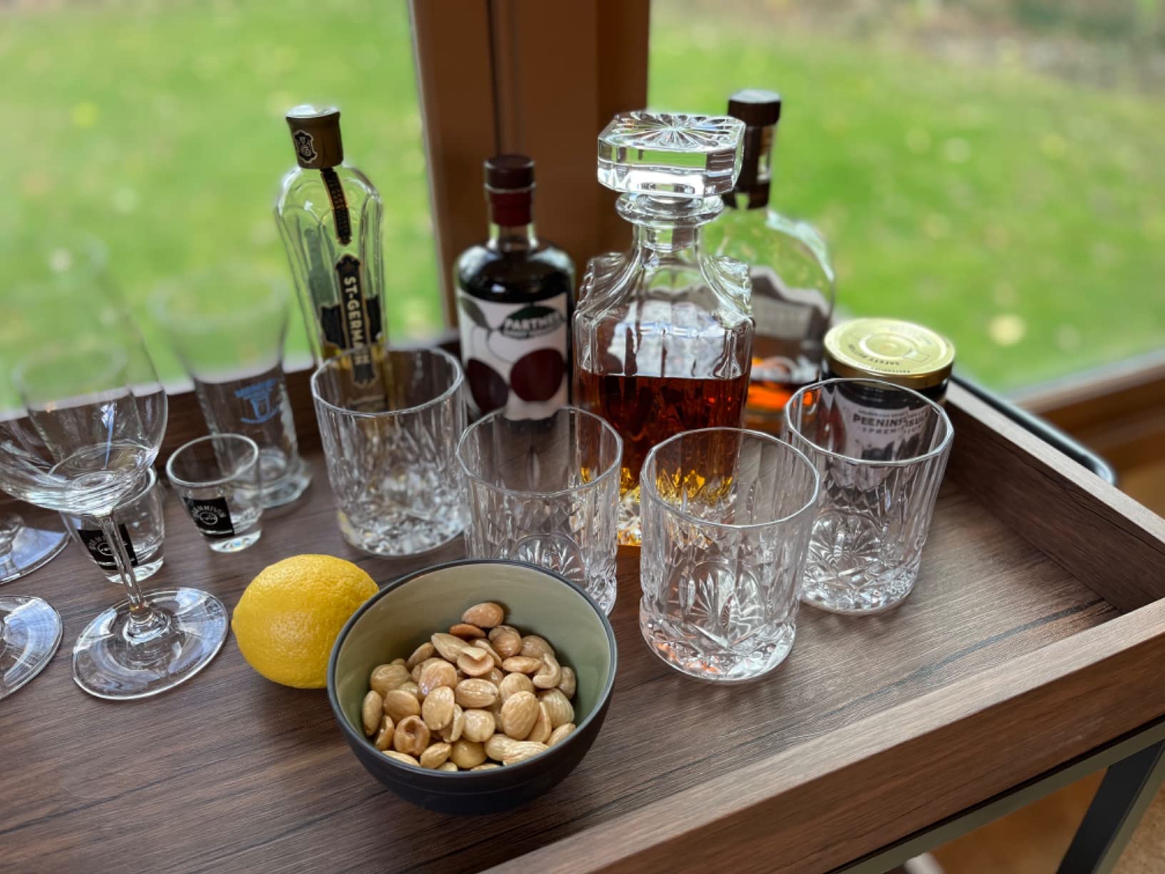 LIGHTEN LIFE Whiskey Decanter Set for Men - Whiskey Decanter with 4 Whiskey Glasses in Gift Box, Non-Lead Glass for Bourbon and Liquor - Perfect for Dad, Husband, Retirement, Whiskey Lovers customer photo 2
