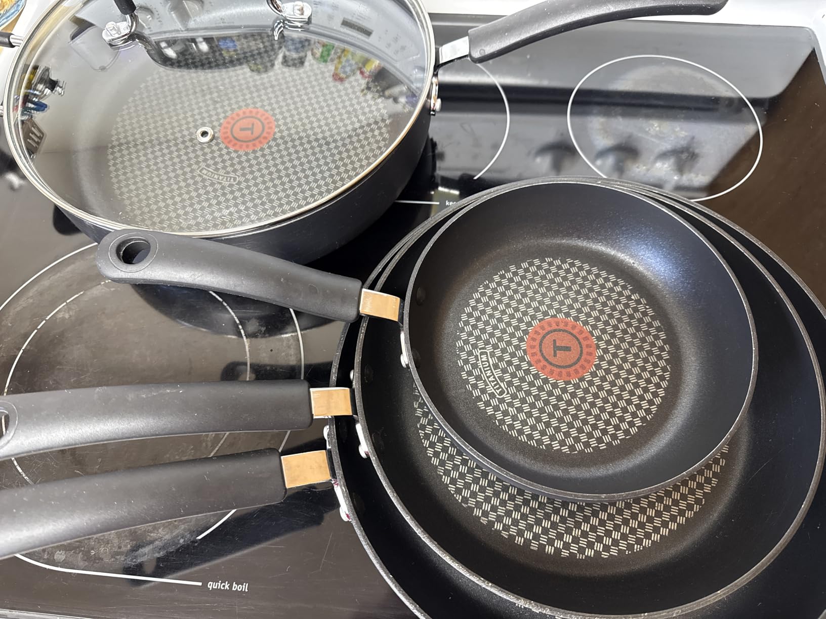 T-Fal Ultimate Hard Anodized Non Stick Jumbo Cooker With Lid & Helper Handle 5 Quart, Oven Broiler Safe 400F, Dishwasher Safe, Deep Frying Pan, Skillet, Pots and Pans customer photo 2