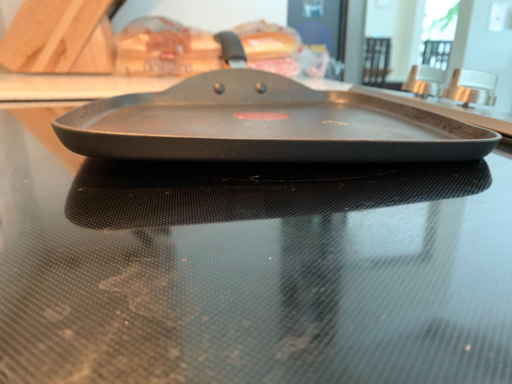 T-Fal Ultimate Hard Anodized Nonstick Griddle Pan, 10.25 in, Onyx | Flat stovetop griddle pan, Oven safe to 400°F, Titanium-reinforced nonstick, Thermo-Spot heat indicator, Dishwasher safe customer photo 1