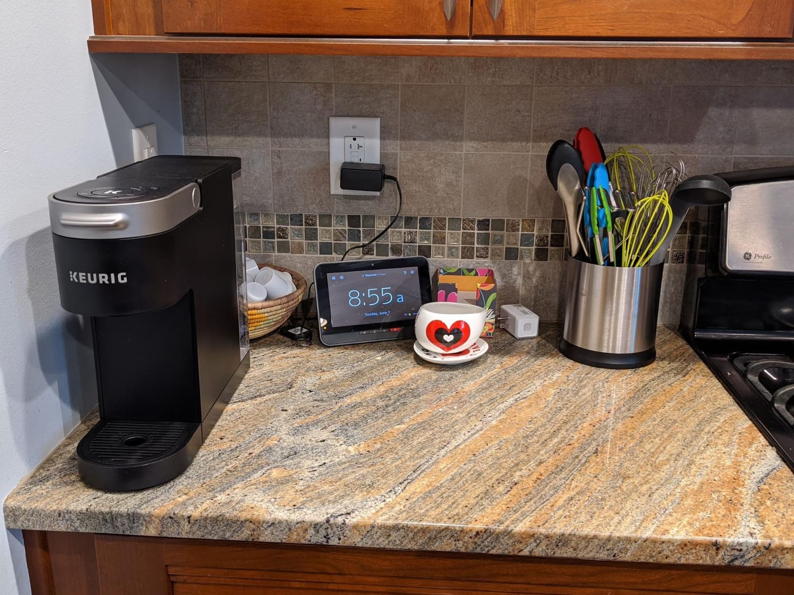 Keurig K-Slim Single Serve K-Cup Pod Coffee Maker, Multistream Technology, 3 Brew Sizes, Slim and Sleek Design, 46oz Removable Reservoir, Black customer photo 2
