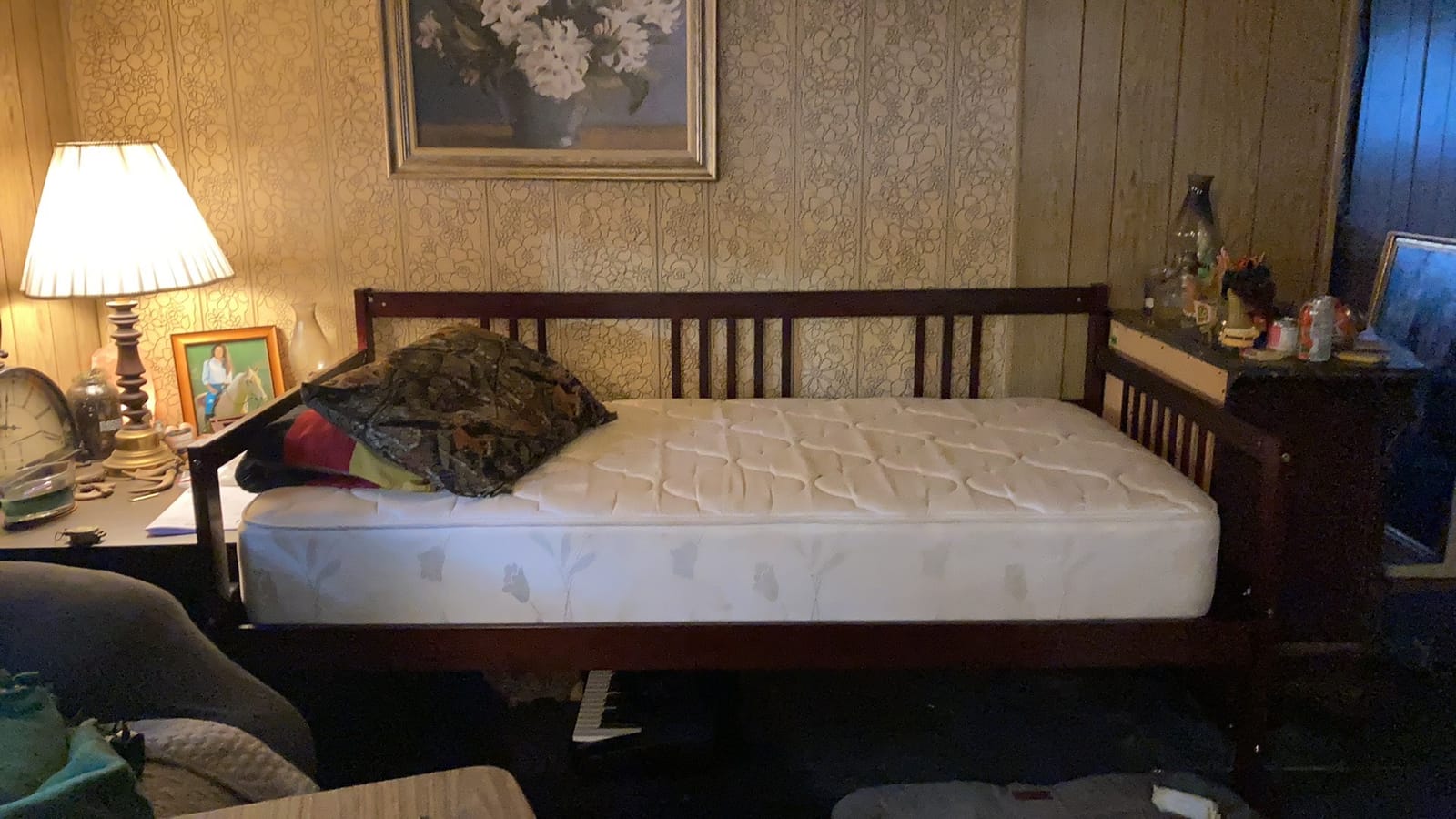 GIANTEX Twin Daybed Frame, Wooden Sofa Bed Guest Bed with Rails & Wood Slat Support, Dual-use Twin Size Platform Bed Frame for Living Room Bedroom, No Box Spring Needed, Cherry customer photo 1
