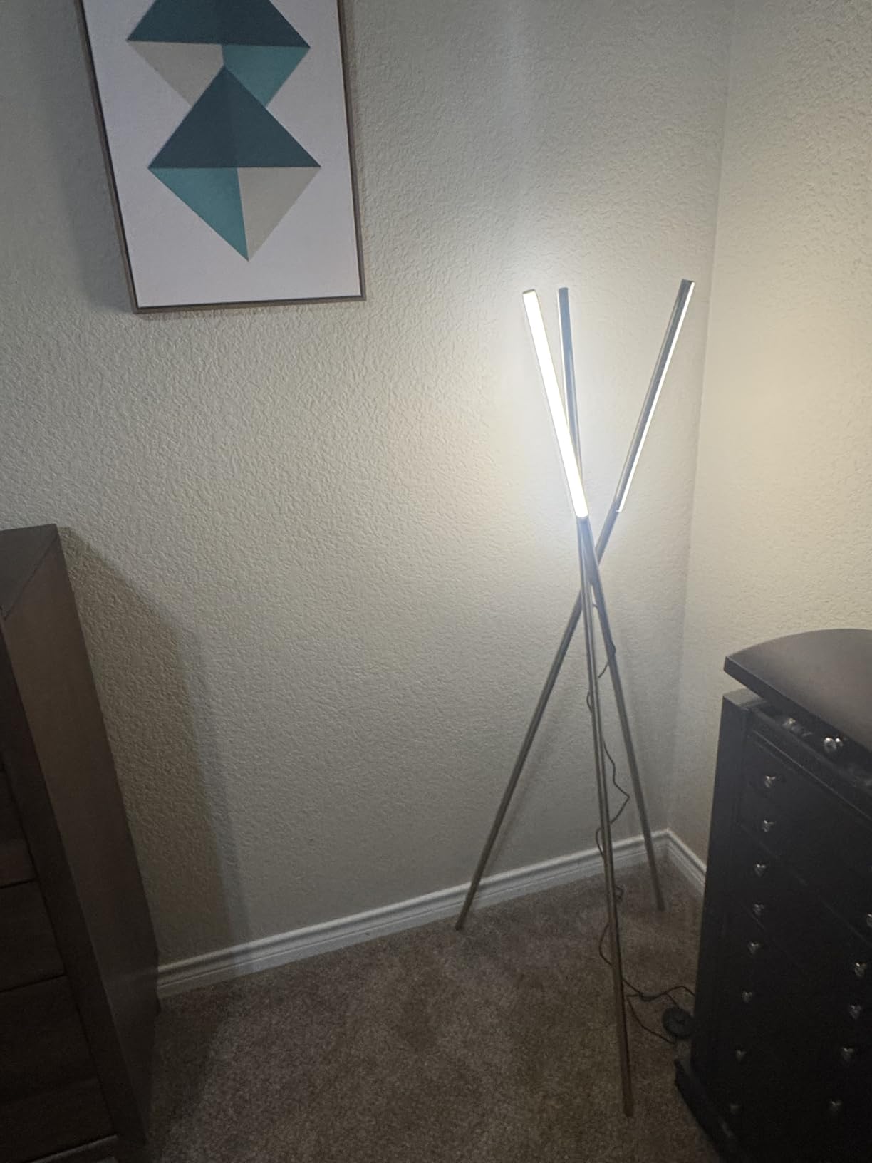 Brightech Stix LED Tripod Floor Lamp for Living Room - Dimmable Modern Standing Lamp, with 3 Lights for Bedroom - Contemporary Office Lighting- Black customer photo 2
