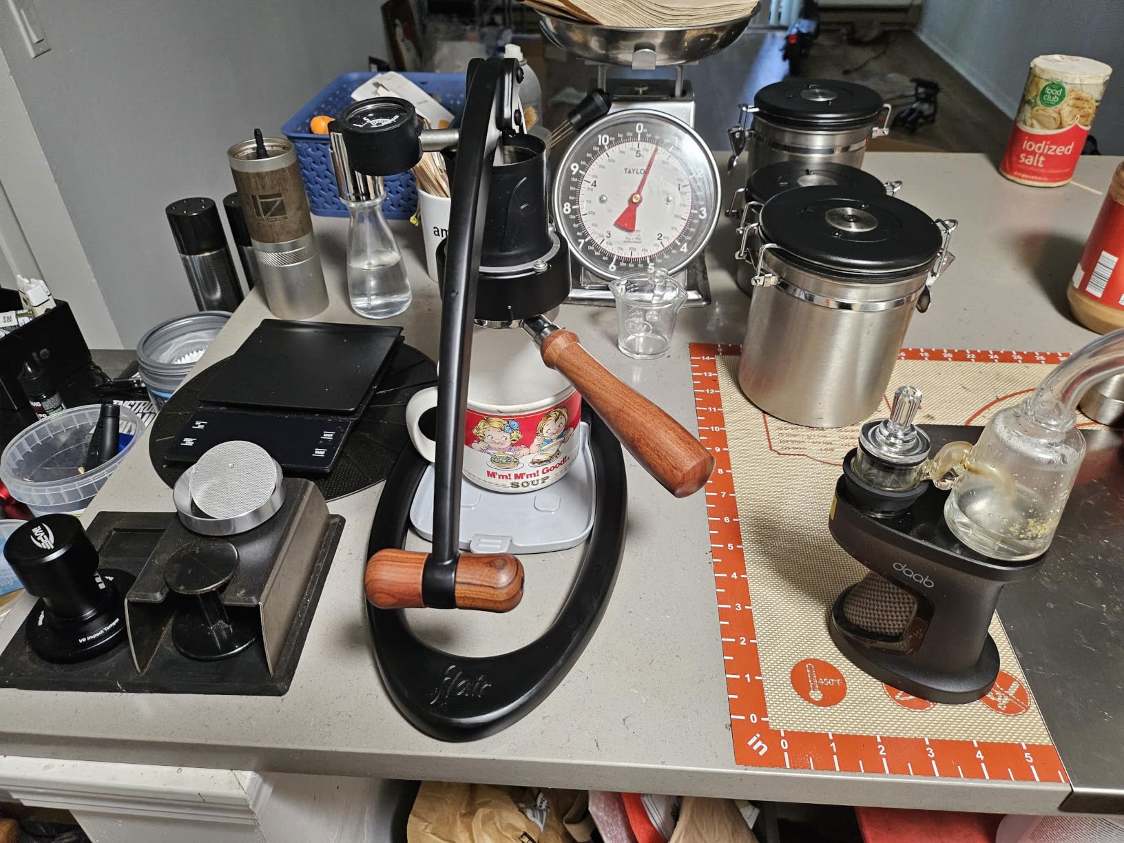 Flair UPDATED 49 PRO (Black) - All manual 49mm lever espresso maker with handled portafilter, pressure gauge and no plastics in brew path customer photo 2