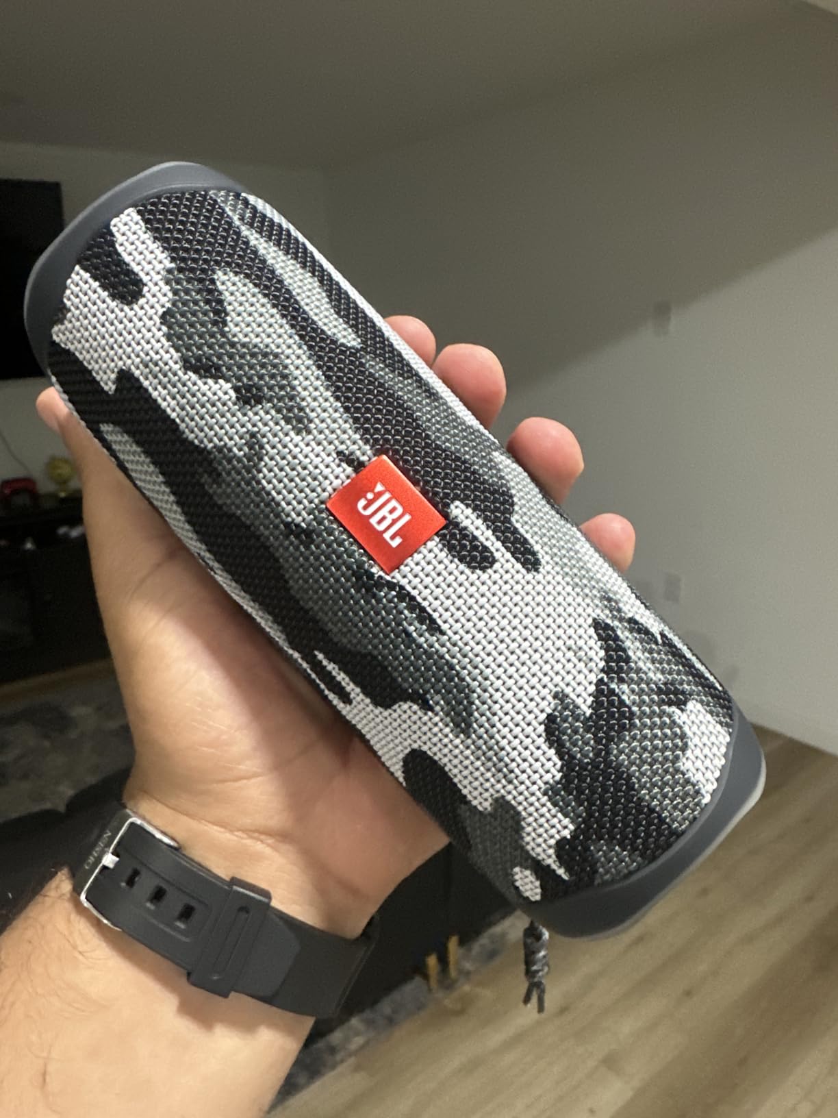 JBL Flip 5 Portable Waterproof Wireless Bluetooth Speaker - Black Camo customer photo 1