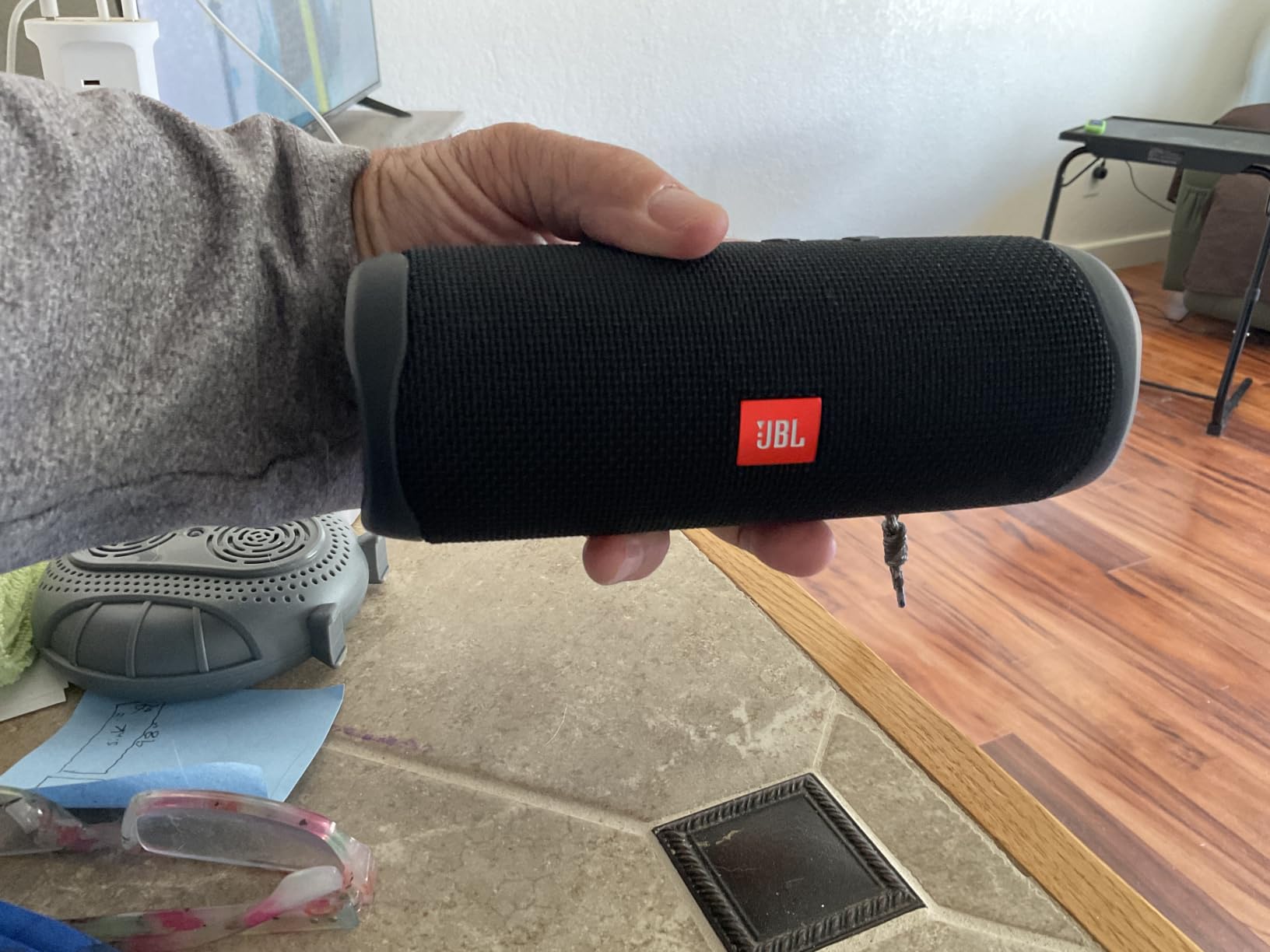 JBL Flip 5 Portable Waterproof Wireless Bluetooth Speaker - Black Camo customer photo 2