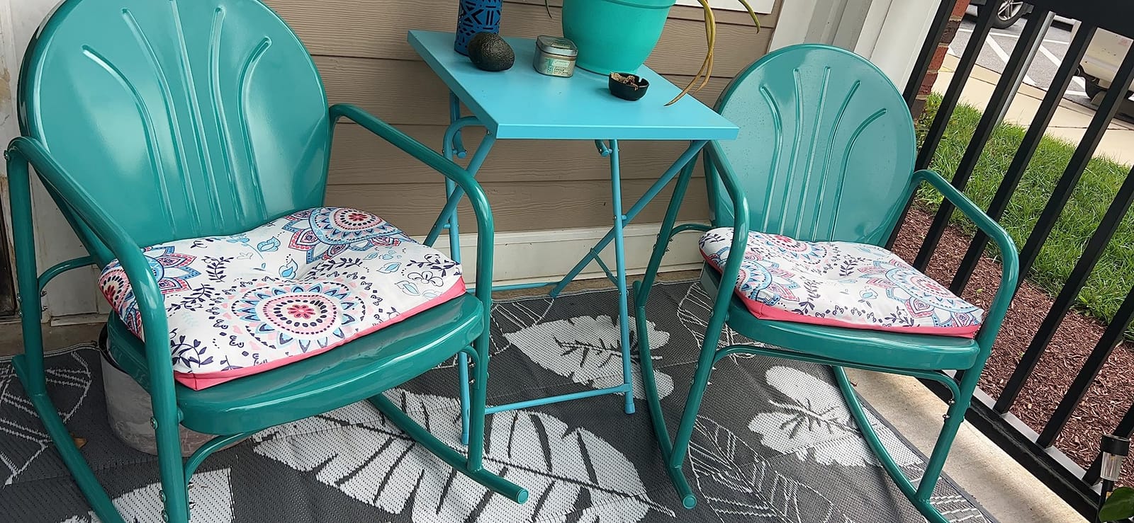 Crosley Furniture Griffith Retro Metal Outdoor Rocking Chairs, Set of 2, for Porch, Deck, Balcony, Backyard, Bright Red Gloss customer photo 1