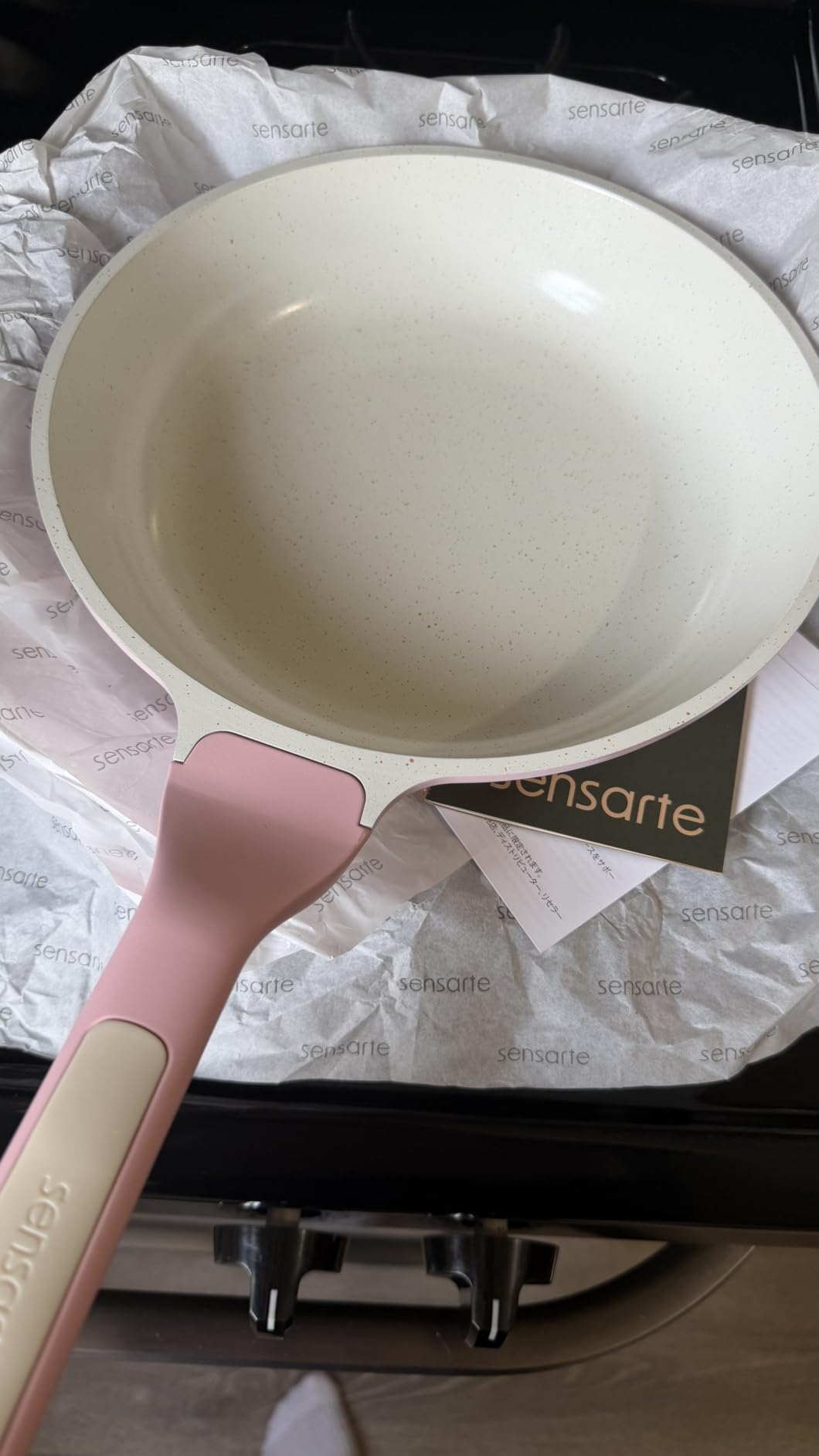 SENSARTE Nonstick Frying Pan Skillet, Swiss Granite Coating Omelette Pan, Healthy Stone Cookware Chef's Pan, PFOA Free (9.5 Inch) customer photo 1