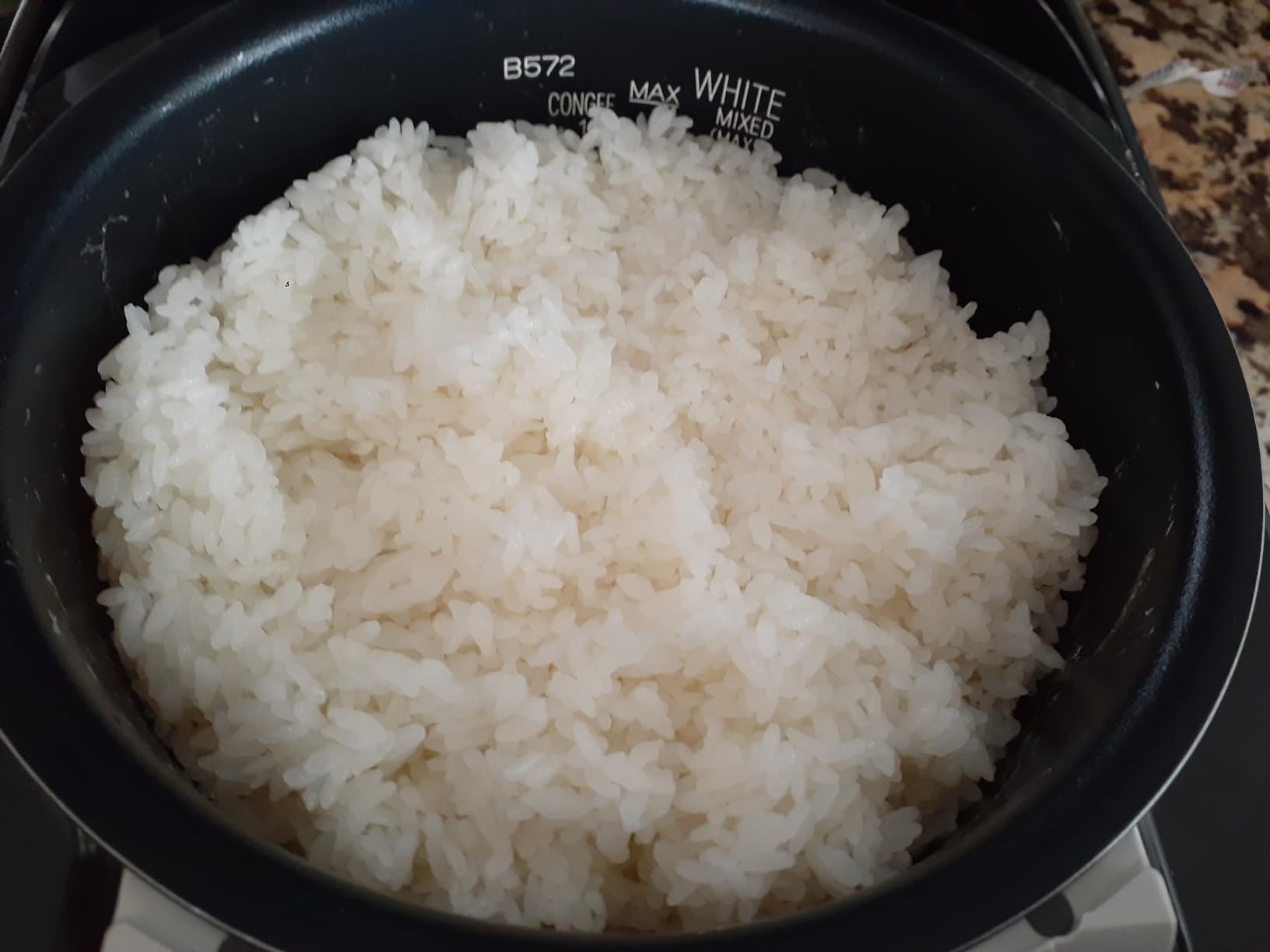 Zojirushi NP-NWC10XB Pressure IH Rice Cooker 5.5 Cup (Black) customer photo 1