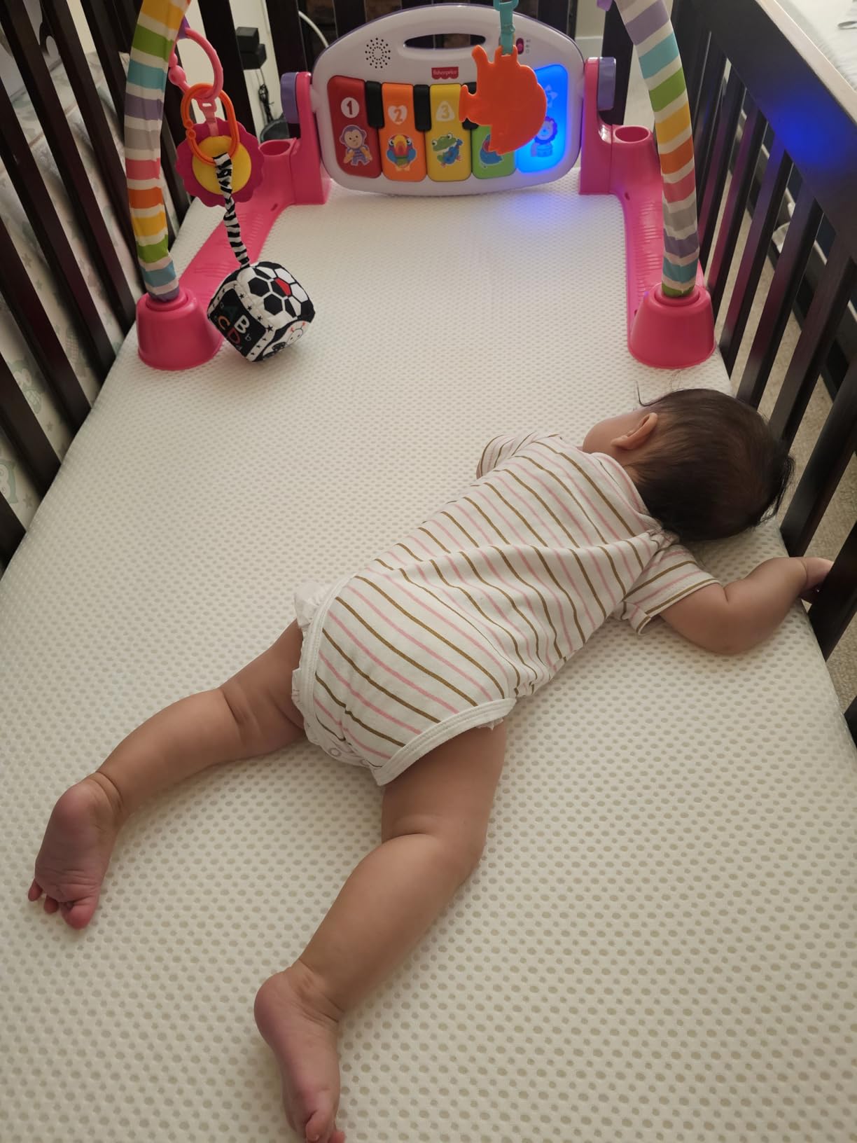 Newton Baby Essential Crib Mattress, Breathable & Washable - White customer photo 2