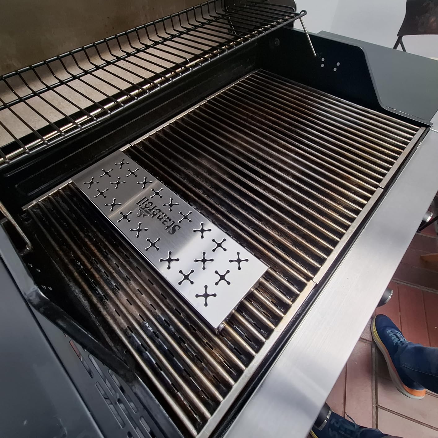 Stanbroil Stainless Steel Smoker Box Gas Grilling Wood Chip Smoking Box | Enhanced Smoke Flavor, Double V-Shape Design and Hinged Lid for Gas & Charcoal Grill customer photo 1